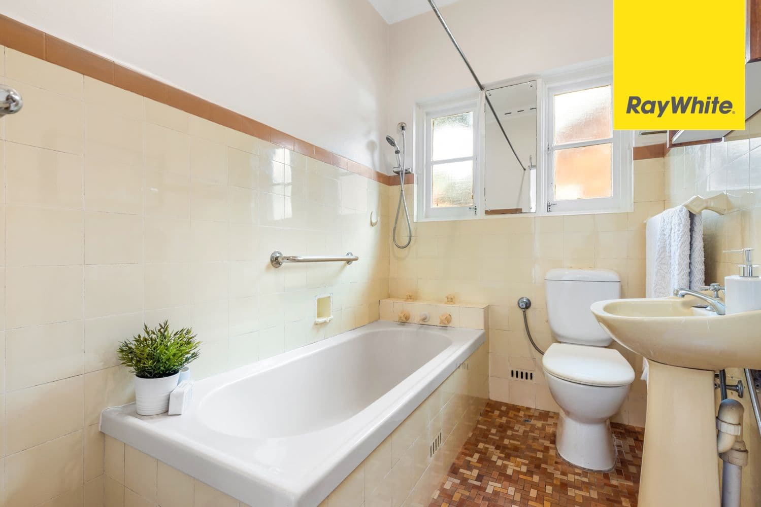 6 Pearl Avenue, Epping NSW 2121, Epping - Thumbnail 6