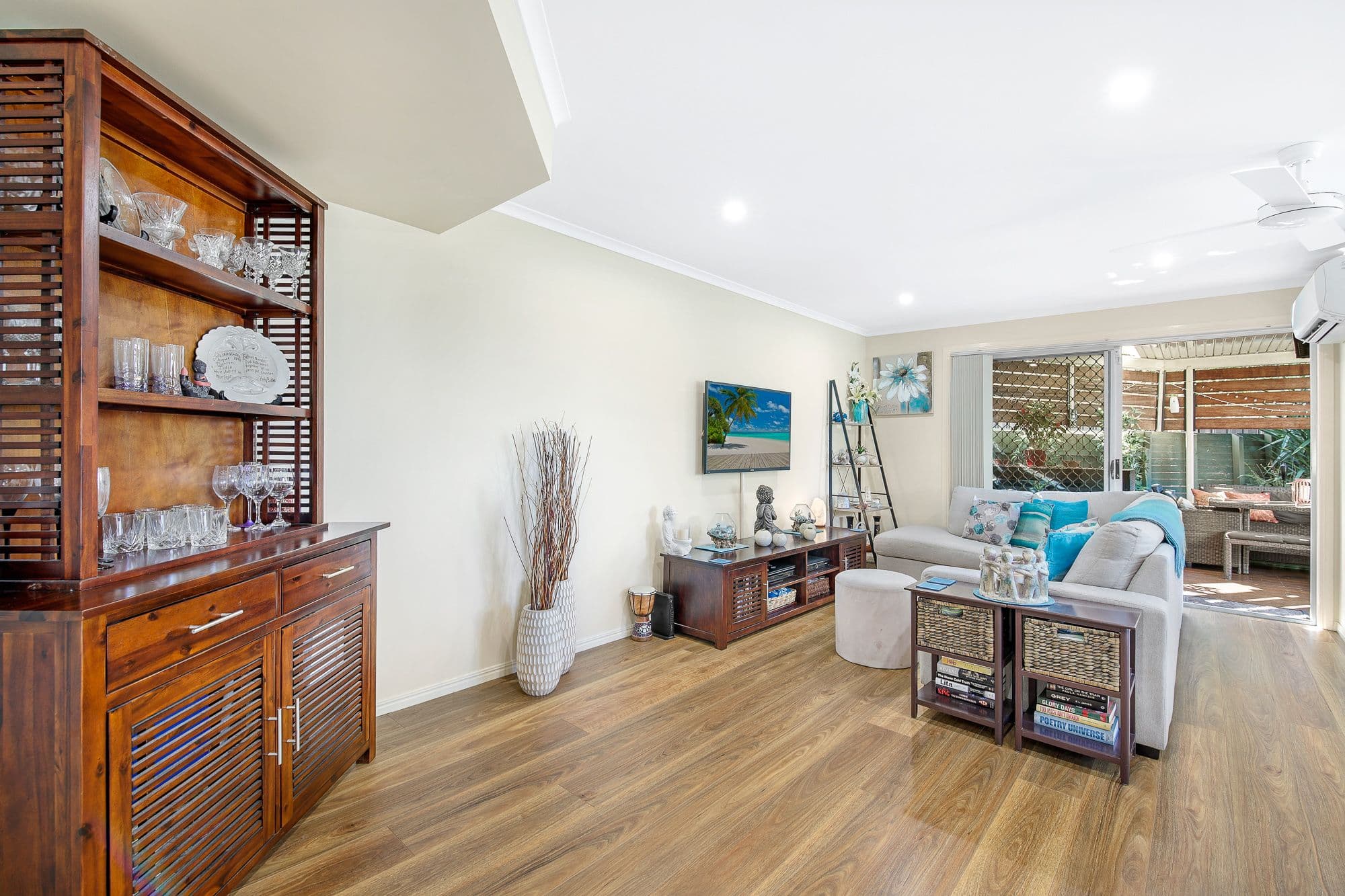 447 Pine Ridge Road, Runaway Bay QLD 4216, Runaway Bay - Thumbnail 2