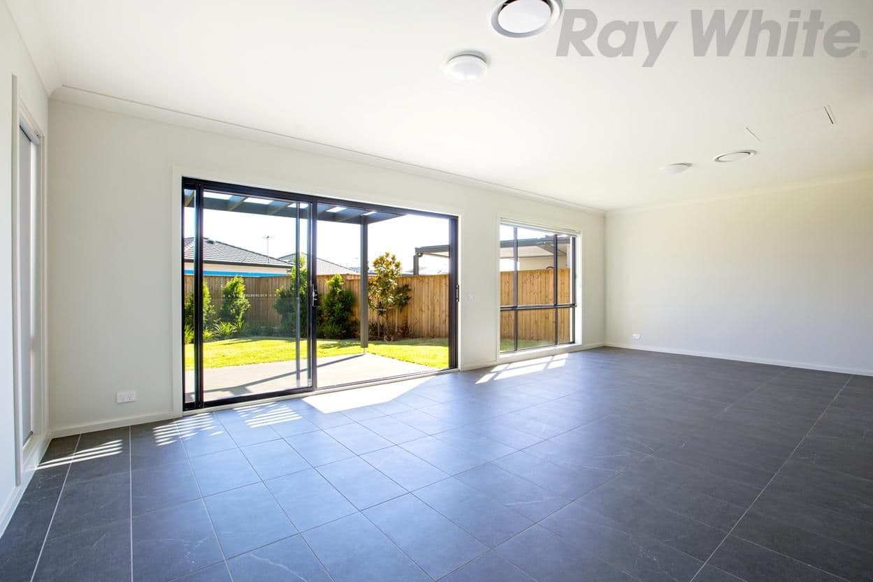 23 Greenview Drive, Moorebank - Thumbnail 3
