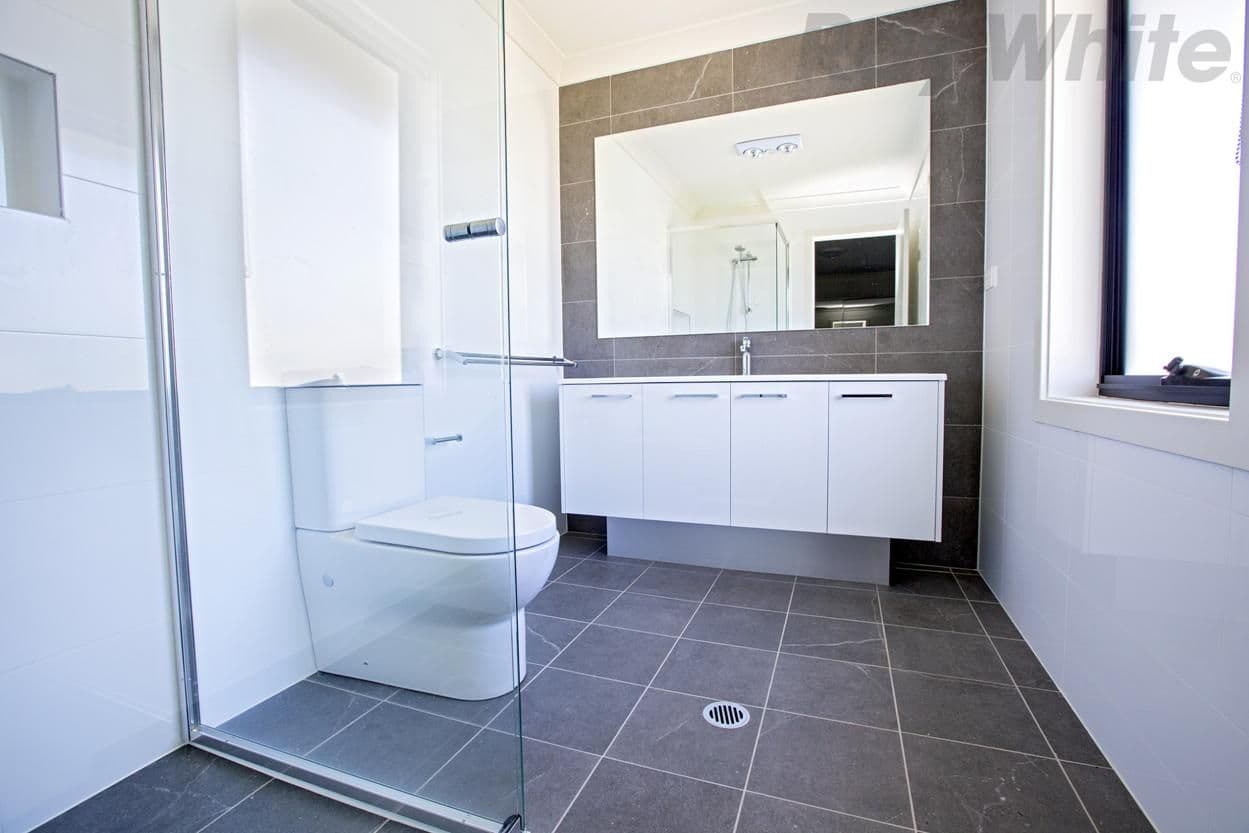 23 Greenview Drive, Moorebank - Thumbnail 6