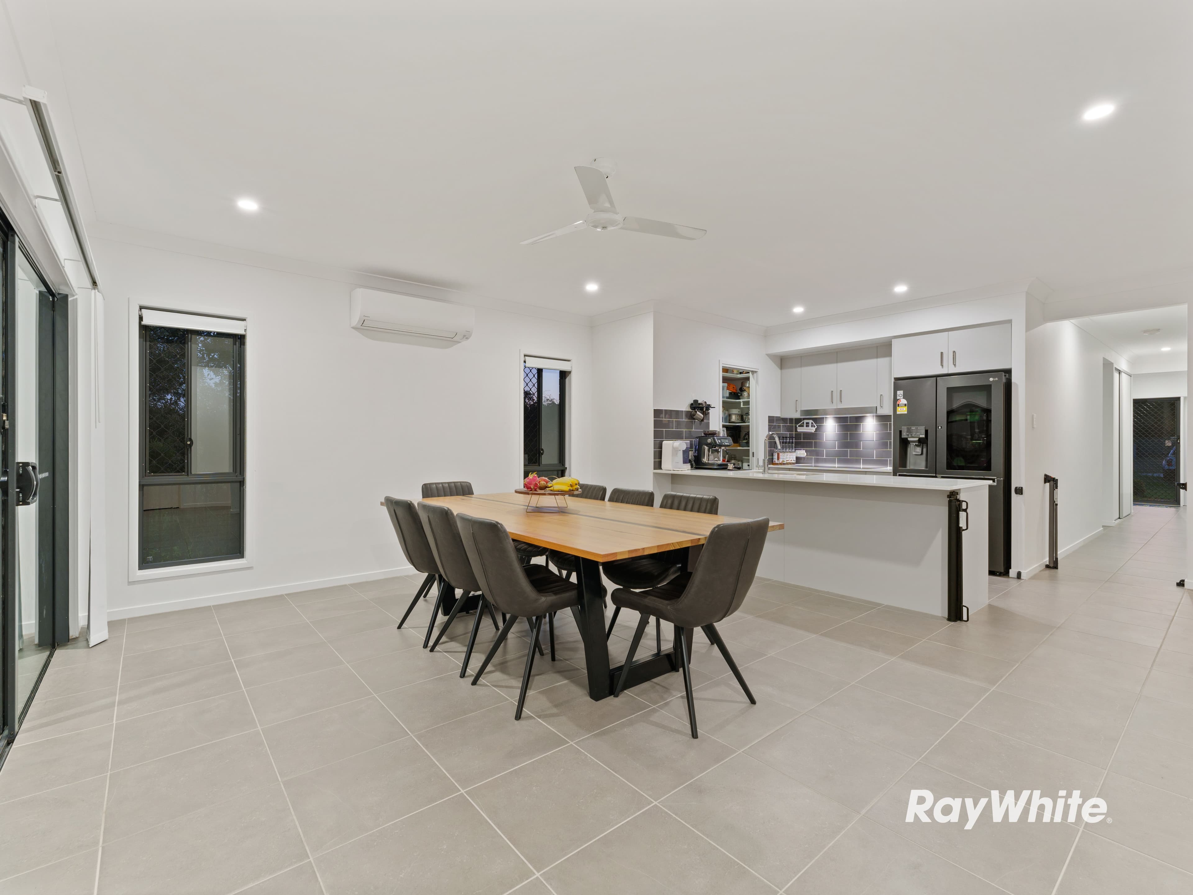 58 Weedbrook Street, Park Ridge QLD 4125, Park Ridge - Thumbnail 6