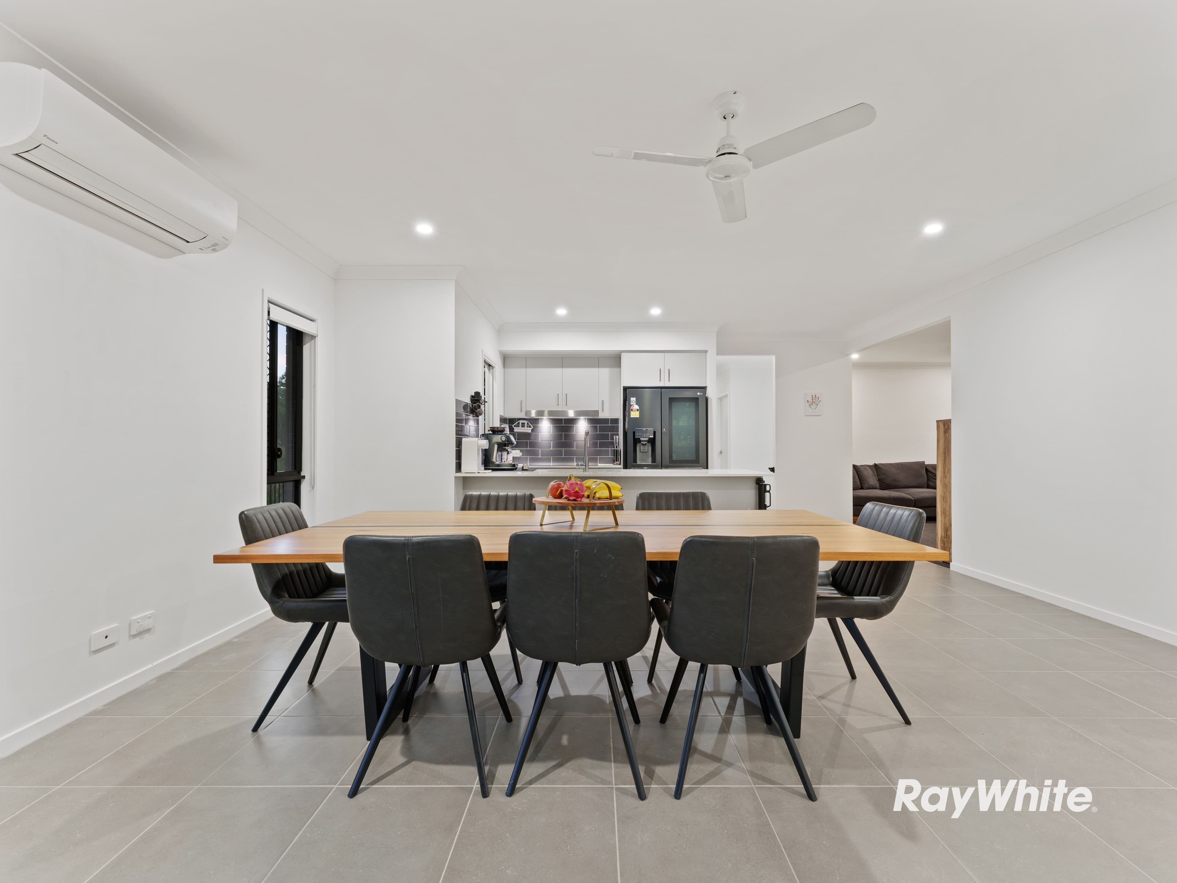 58 Weedbrook Street, Park Ridge QLD 4125, Park Ridge - Thumbnail 7