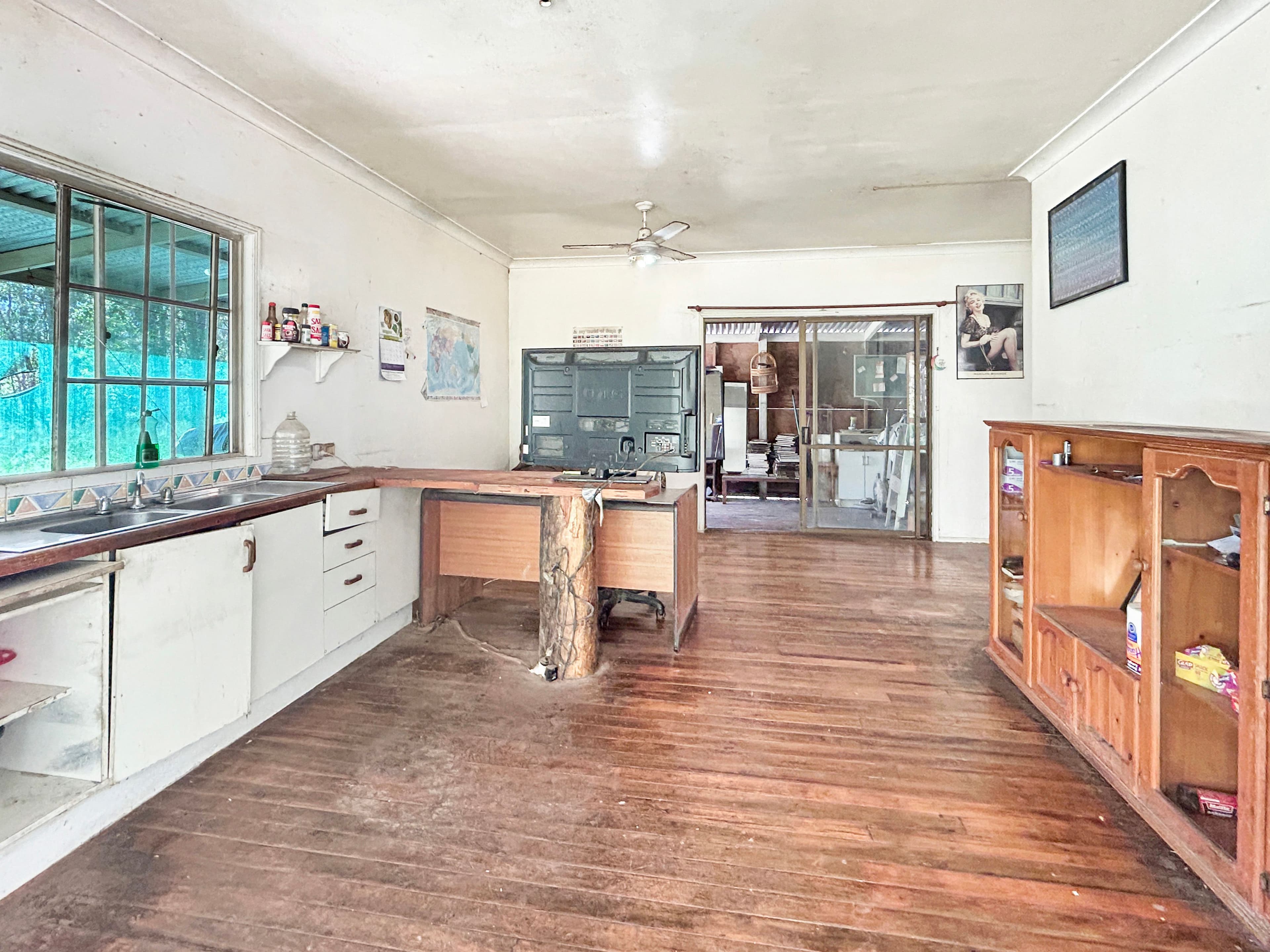 7 Kelly Road, Spring Creek QLD 4343, Spring Creek - Thumbnail 2