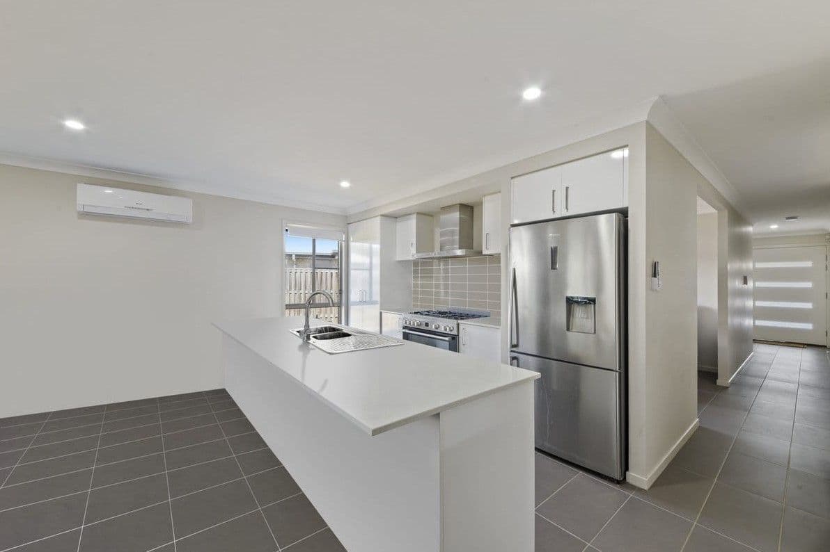 3 Starcke Court, Mango Hill QLD 4509, Mango Hill - Thumbnail 2