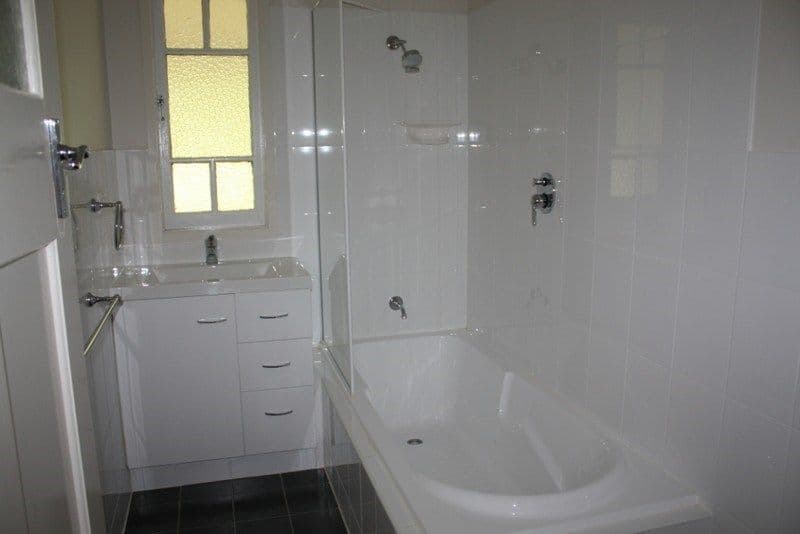 18 Clay Street, West Ipswich QLD 4305, Ipswich - Thumbnail 5