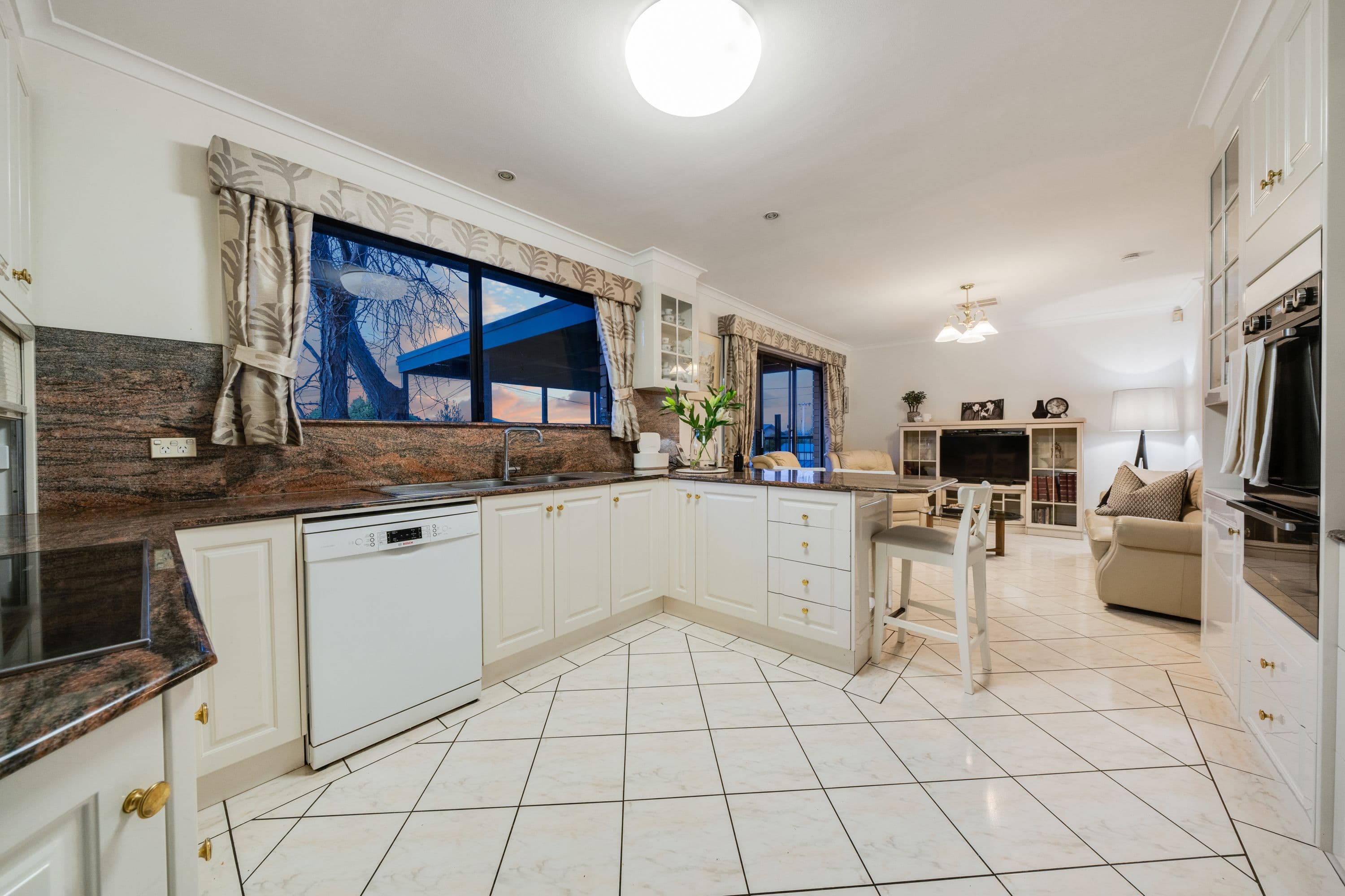 3 Abernethy Street, Weetangera ACT 2614, Weetangera - Thumbnail 5