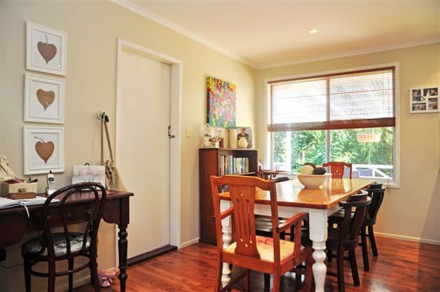 27 Clive Crescent, DARLING HEIGHTS QLD 4350, Darling Heights - Thumbnail 4