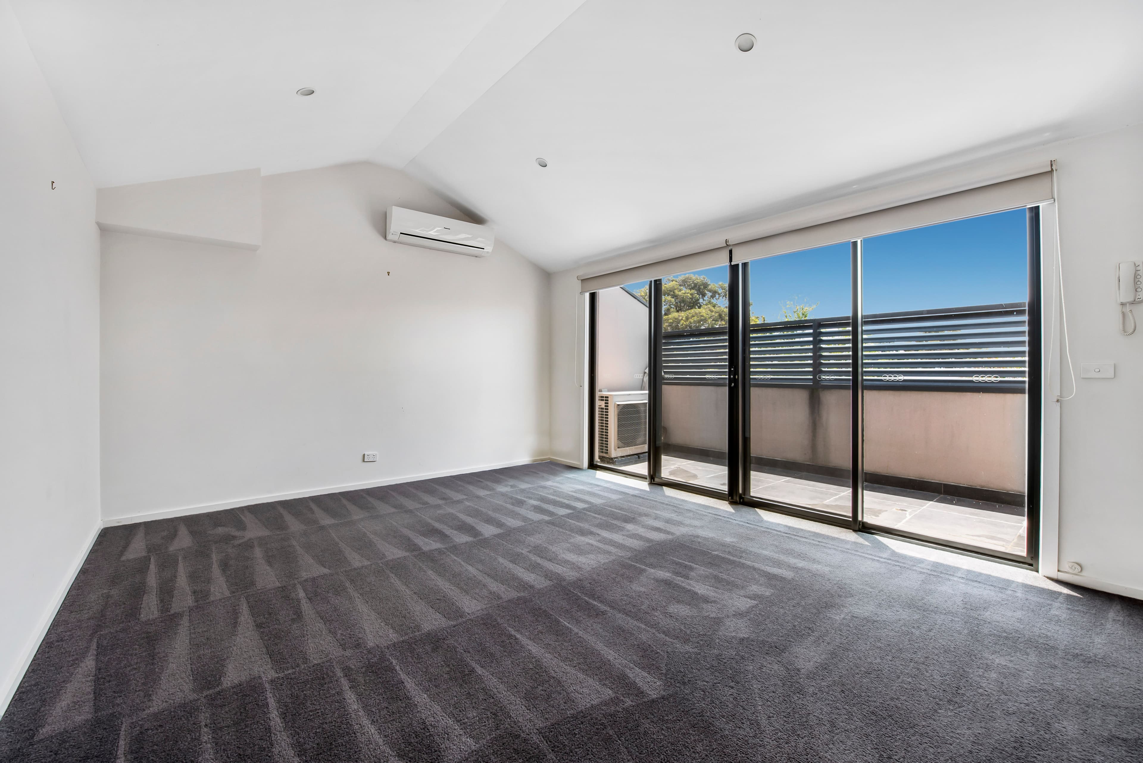 39 Stamford Crescent, Rowville VIC 3178, Rowville - Thumbnail 2