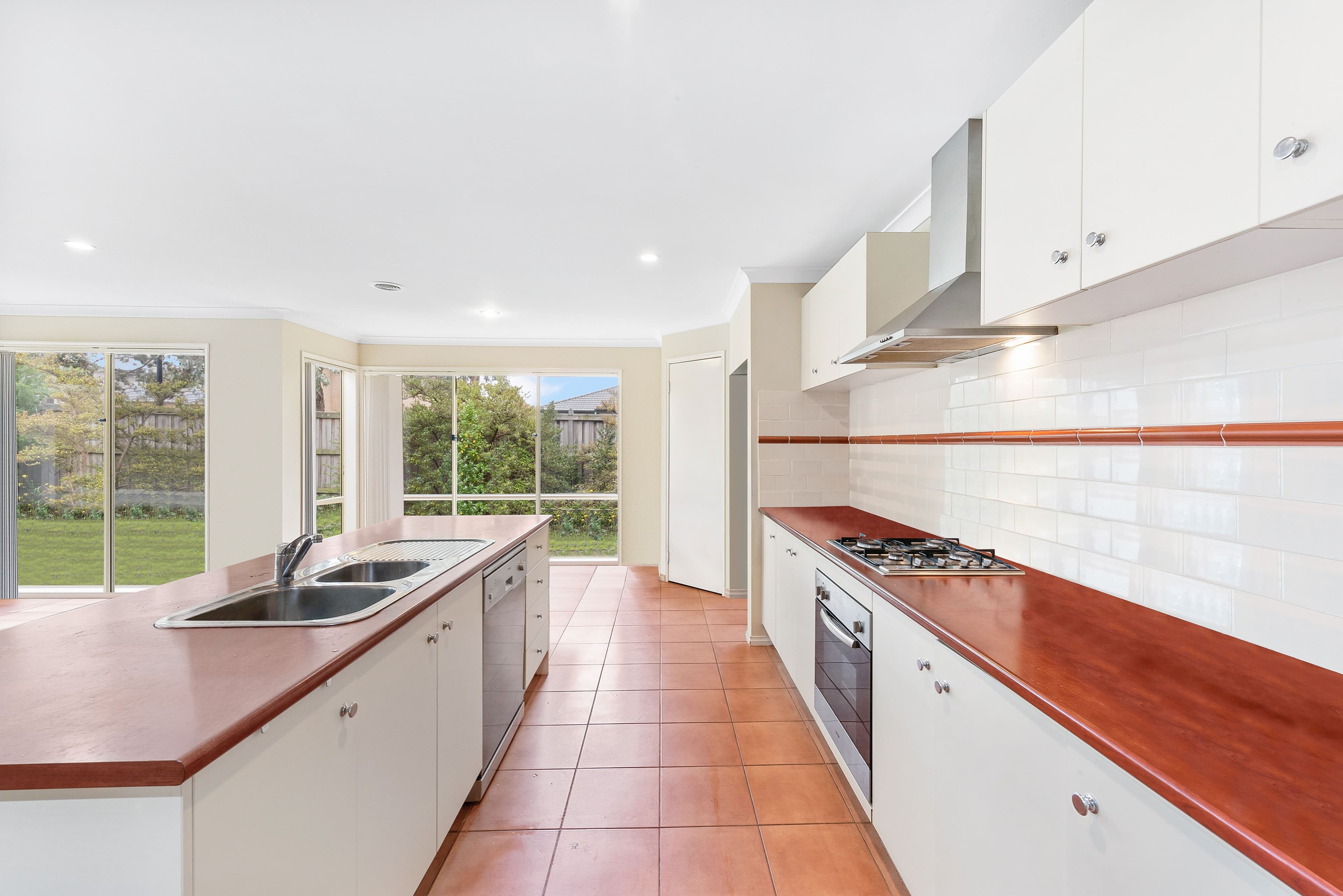 26 Freelands Drive, Burnside Heights VIC 3023, Burnside Heights - Thumbnail 2