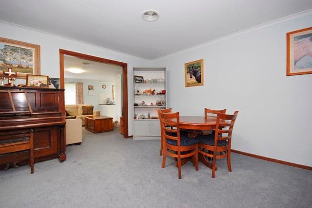 6 Coniston Close, CROYDON HILLS VIC 3136, Croydon Hills - Thumbnail 4