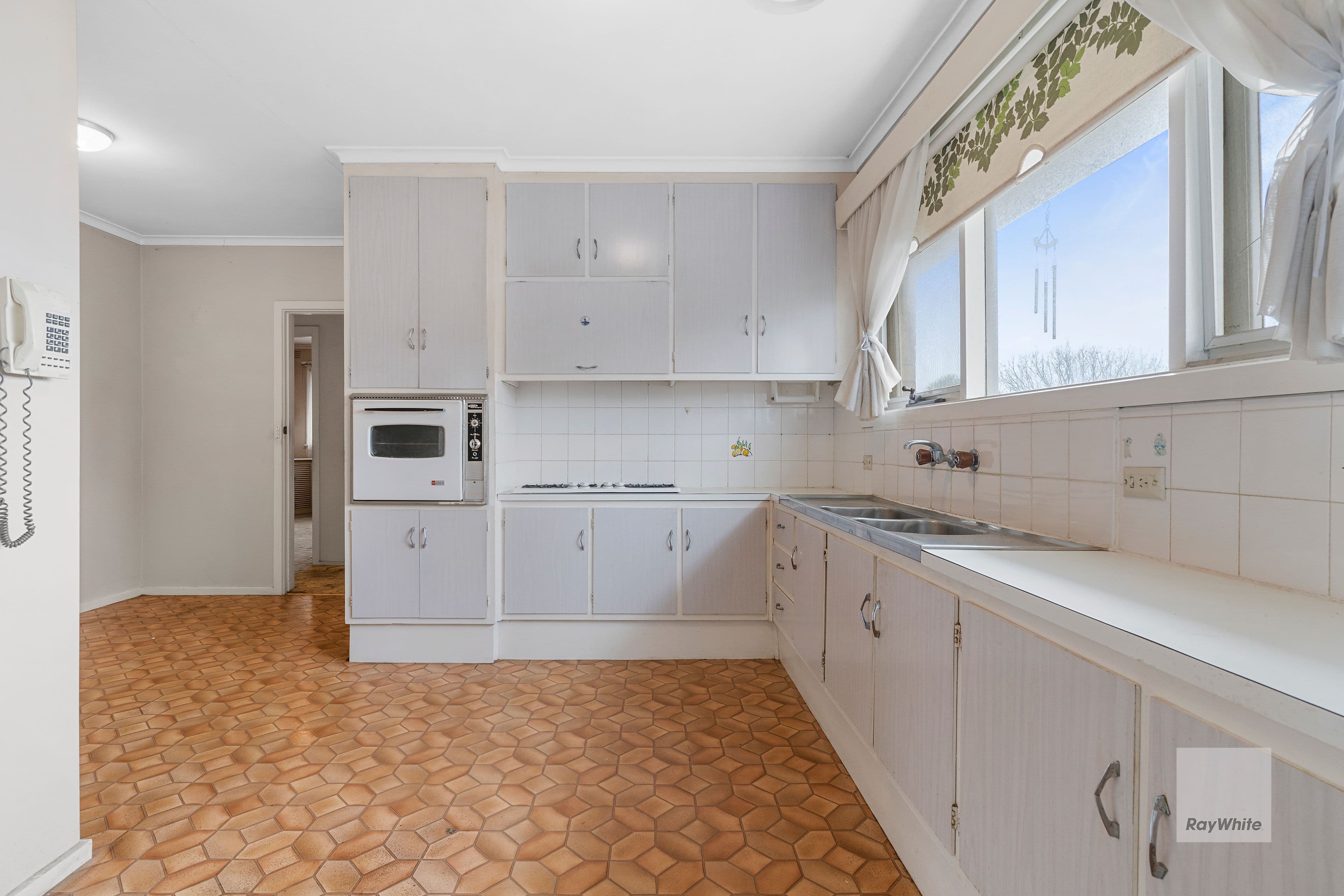 4 Rae Court, Bundoora VIC 3083, Bundoora - Thumbnail 4