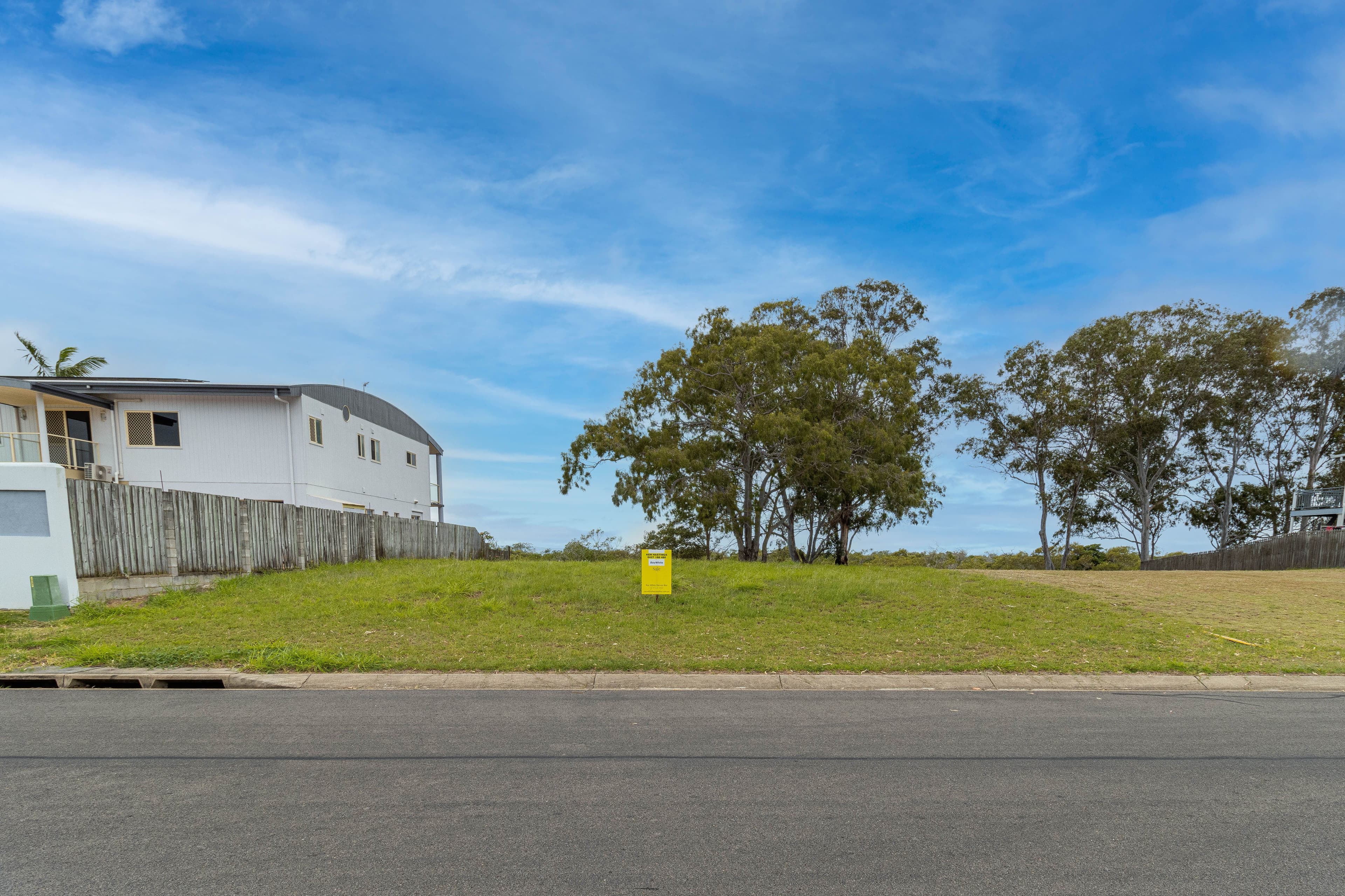 8 Foreshore Drive, Urangan QLD 4655, Urangan - Thumbnail 4