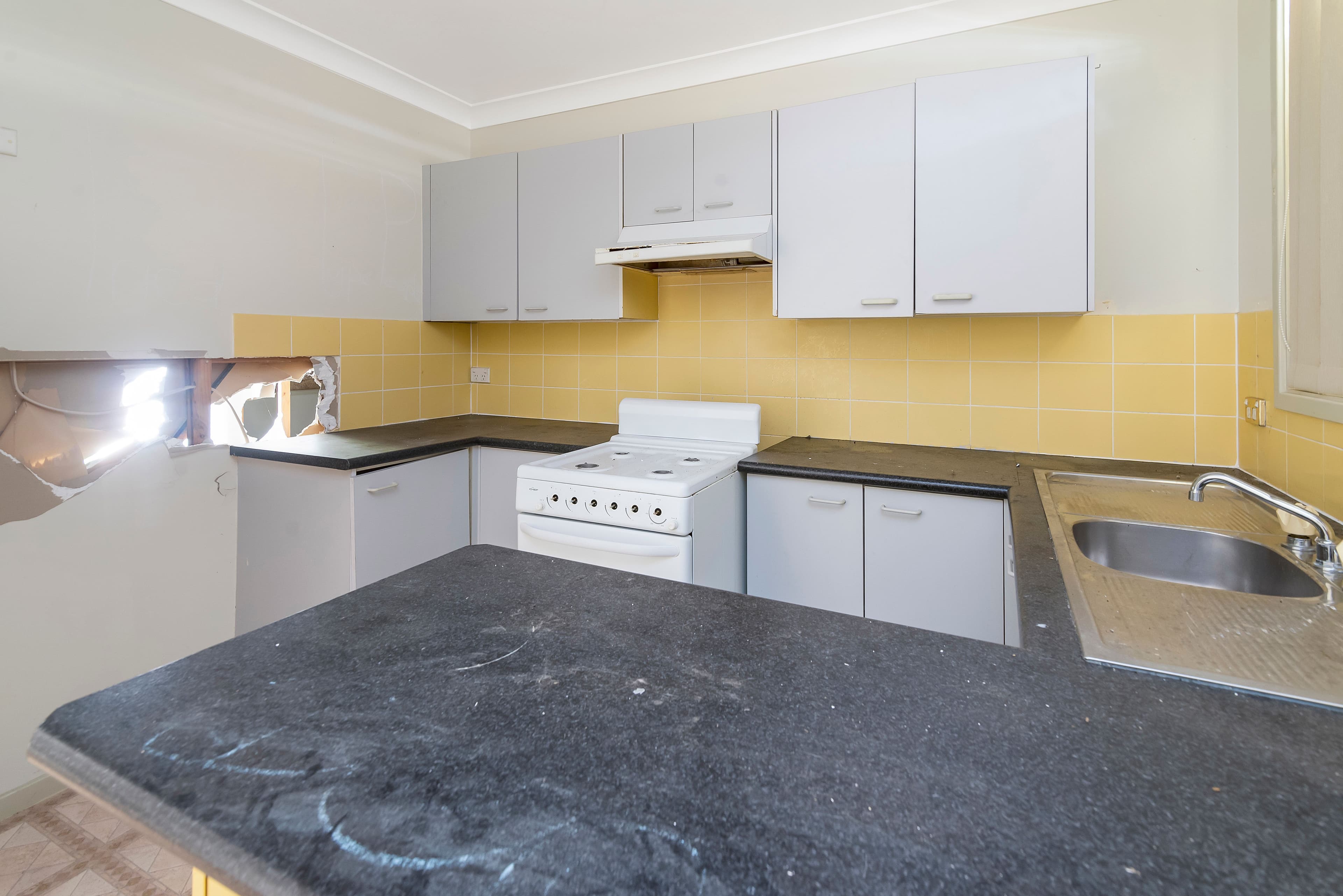 25 Neville Close, Bateau Bay - Thumbnail 2