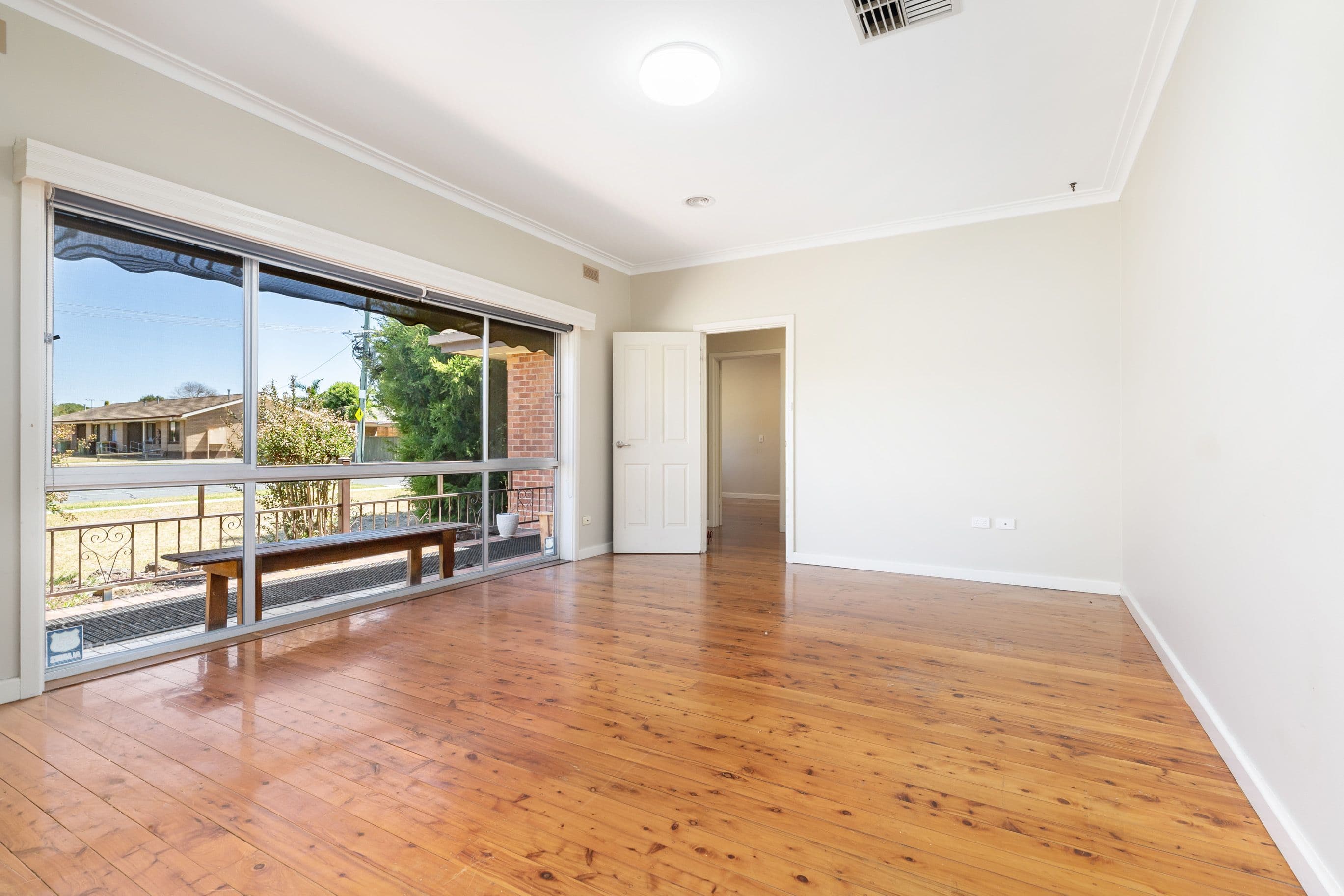 554 Kemp Street, Lavington NSW 2641, Lavington - Thumbnail 3