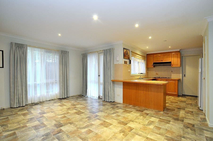 22 Walker Avenue, MITCHAM VIC 3132, Mitcham - Thumbnail 3
