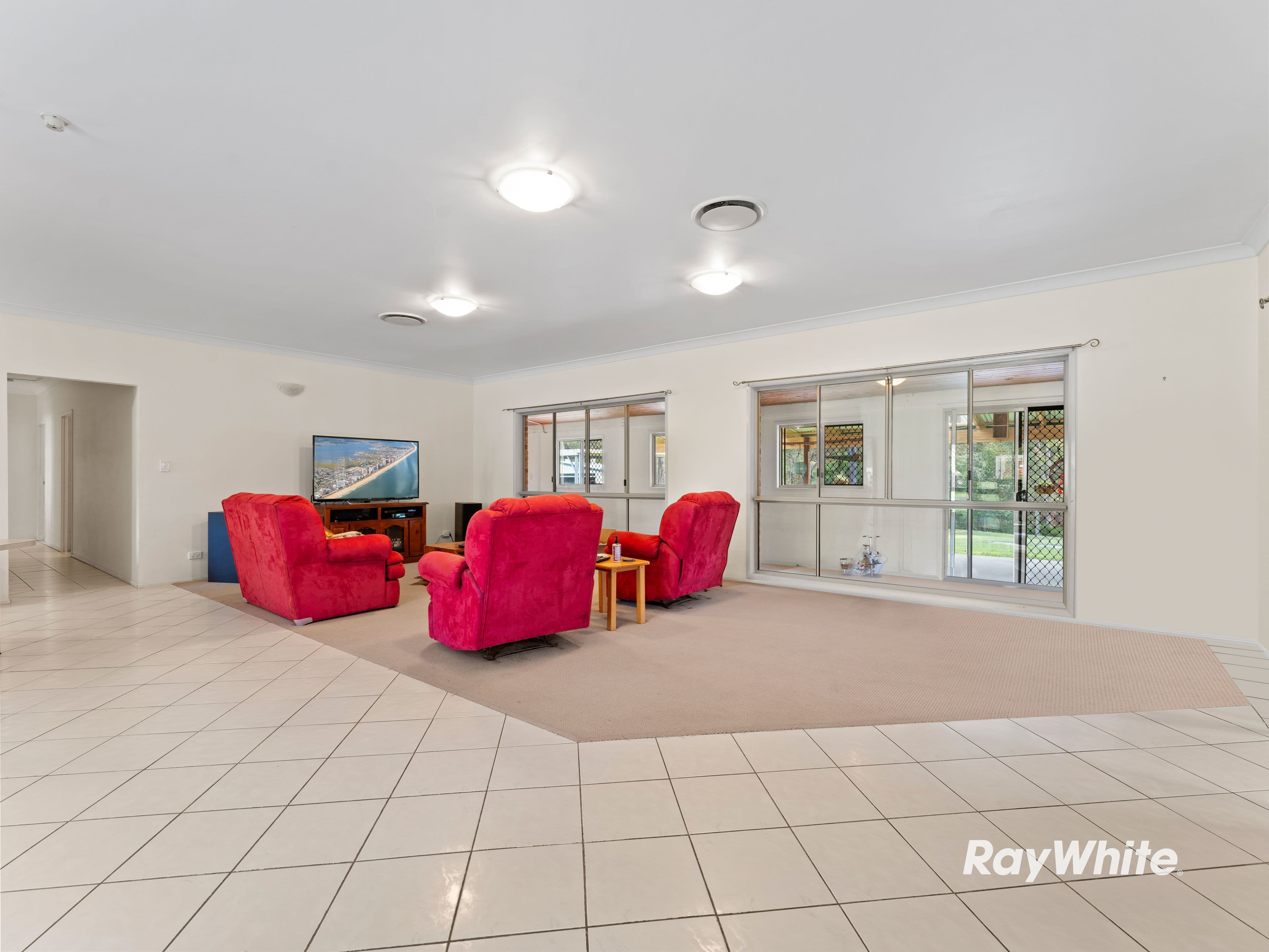 68 Holyrood Court, Munruben QLD 4125, Munruben - Thumbnail 7