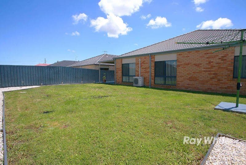 9 Dunferline Crescent, CRANBOURNE VIC 3977, Cranbourne - Image 1