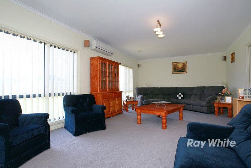 9 Dunferline Crescent, CRANBOURNE VIC 3977, Cranbourne - Thumbnail 8