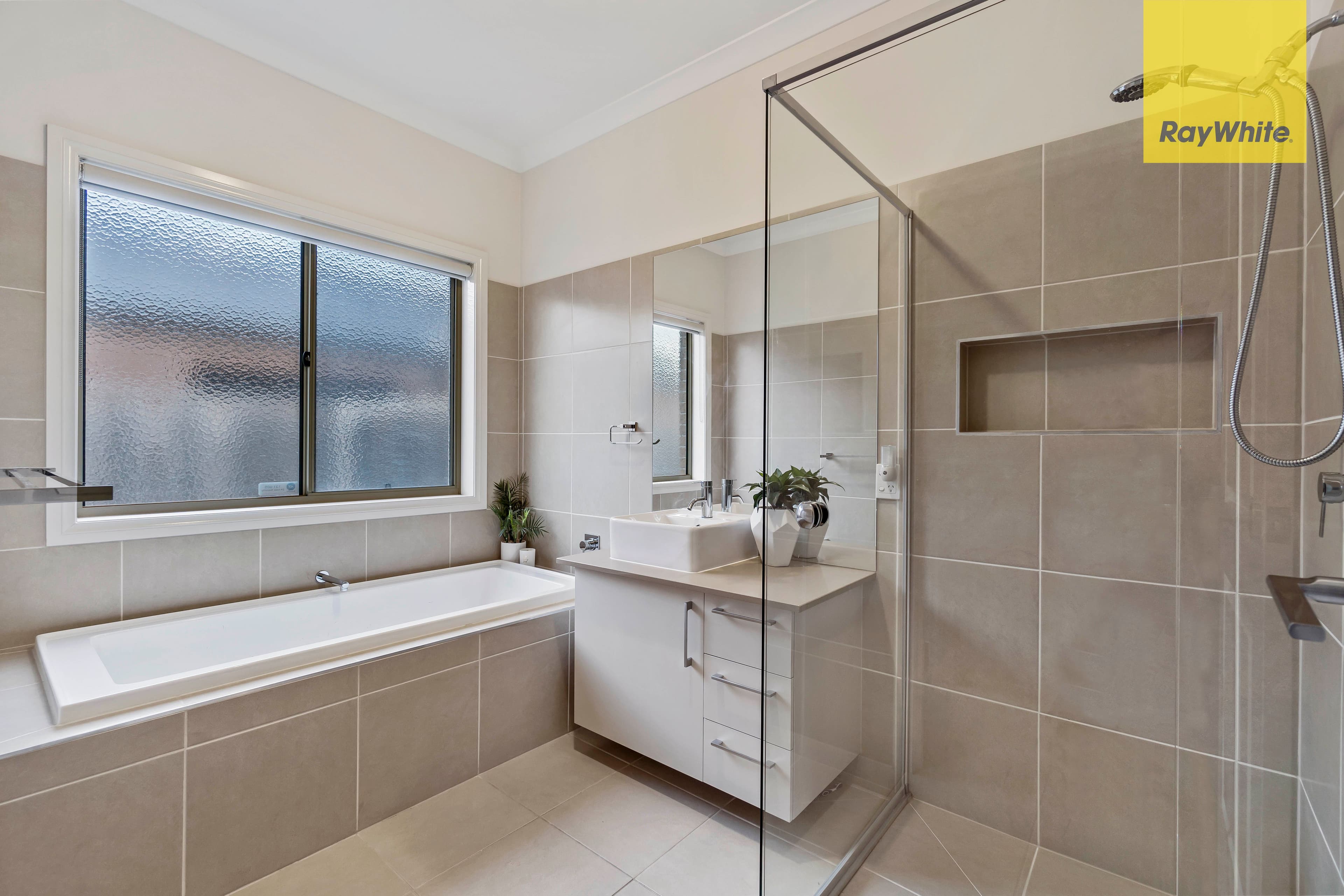 25 Litchfield Way, Taylors Hill VIC 3037, Taylors Hill - Thumbnail 8