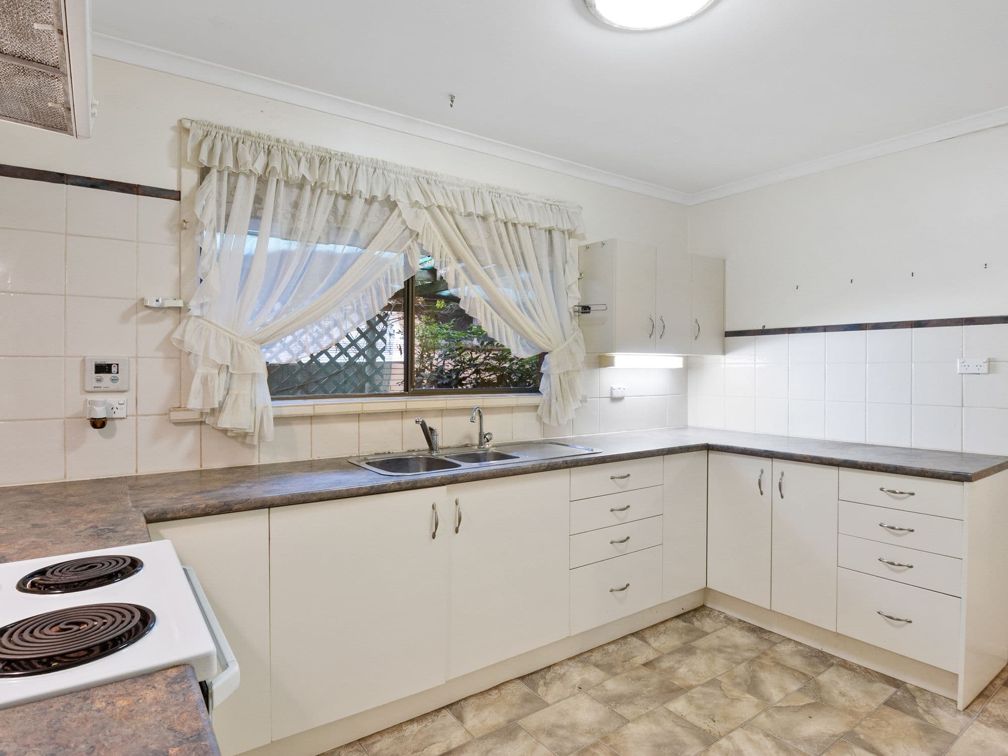 116 Murray Road, Port Noarlunga SA 5167, Port Noarlunga - Thumbnail 2