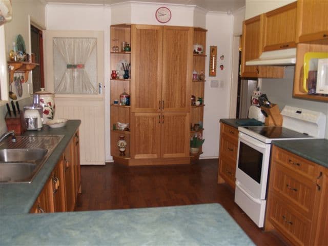 37 Burchell Street, CARINA QLD 4152, Carina - Thumbnail 2
