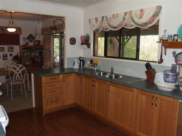37 Burchell Street, CARINA QLD 4152, Carina - Thumbnail 3