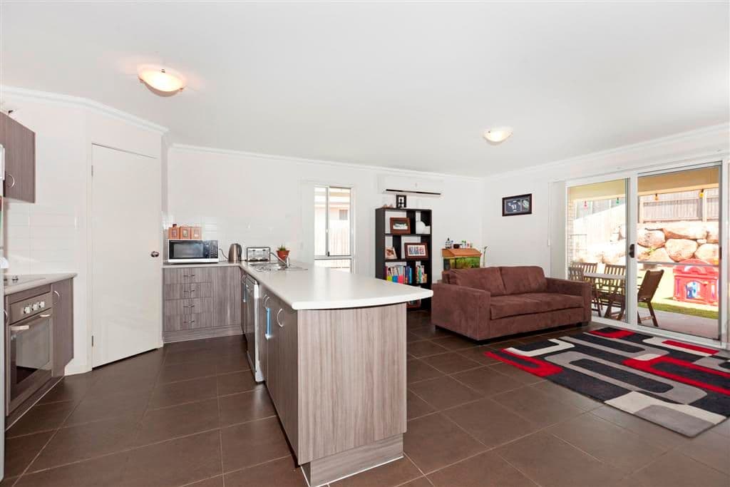 30 Penrose Circuit, REDBANK PLAINS QLD 4301, Redbank Plains - Thumbnail 3
