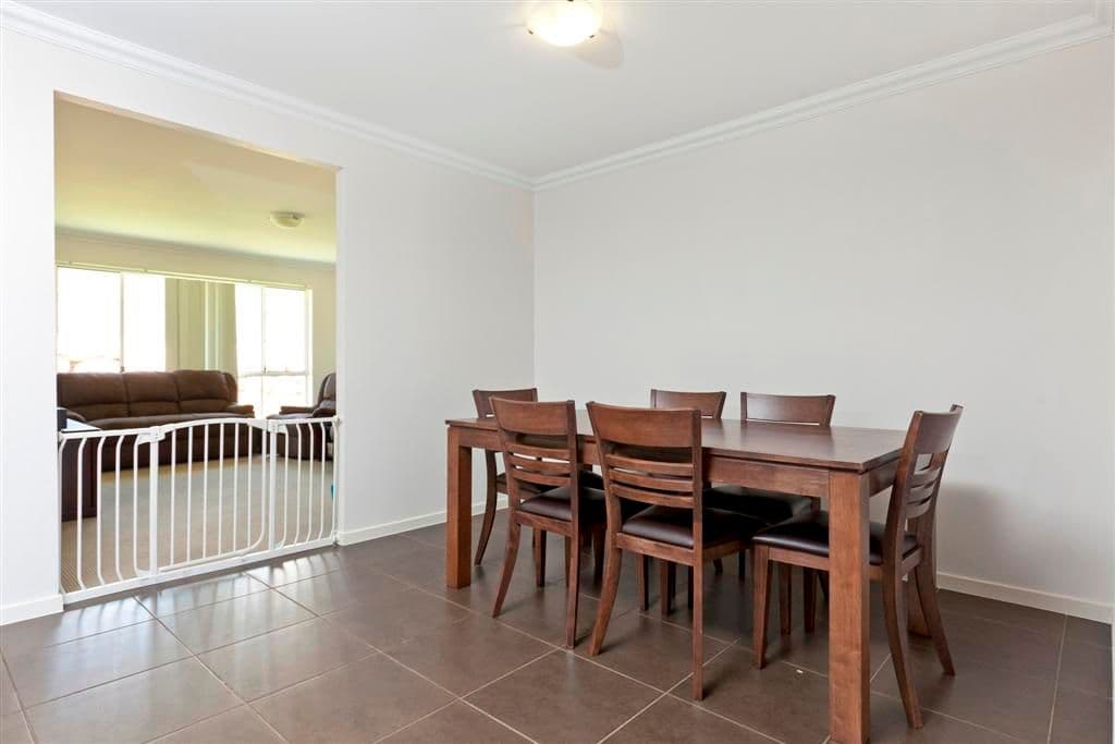 30 Penrose Circuit, REDBANK PLAINS QLD 4301, Redbank Plains - Thumbnail 5