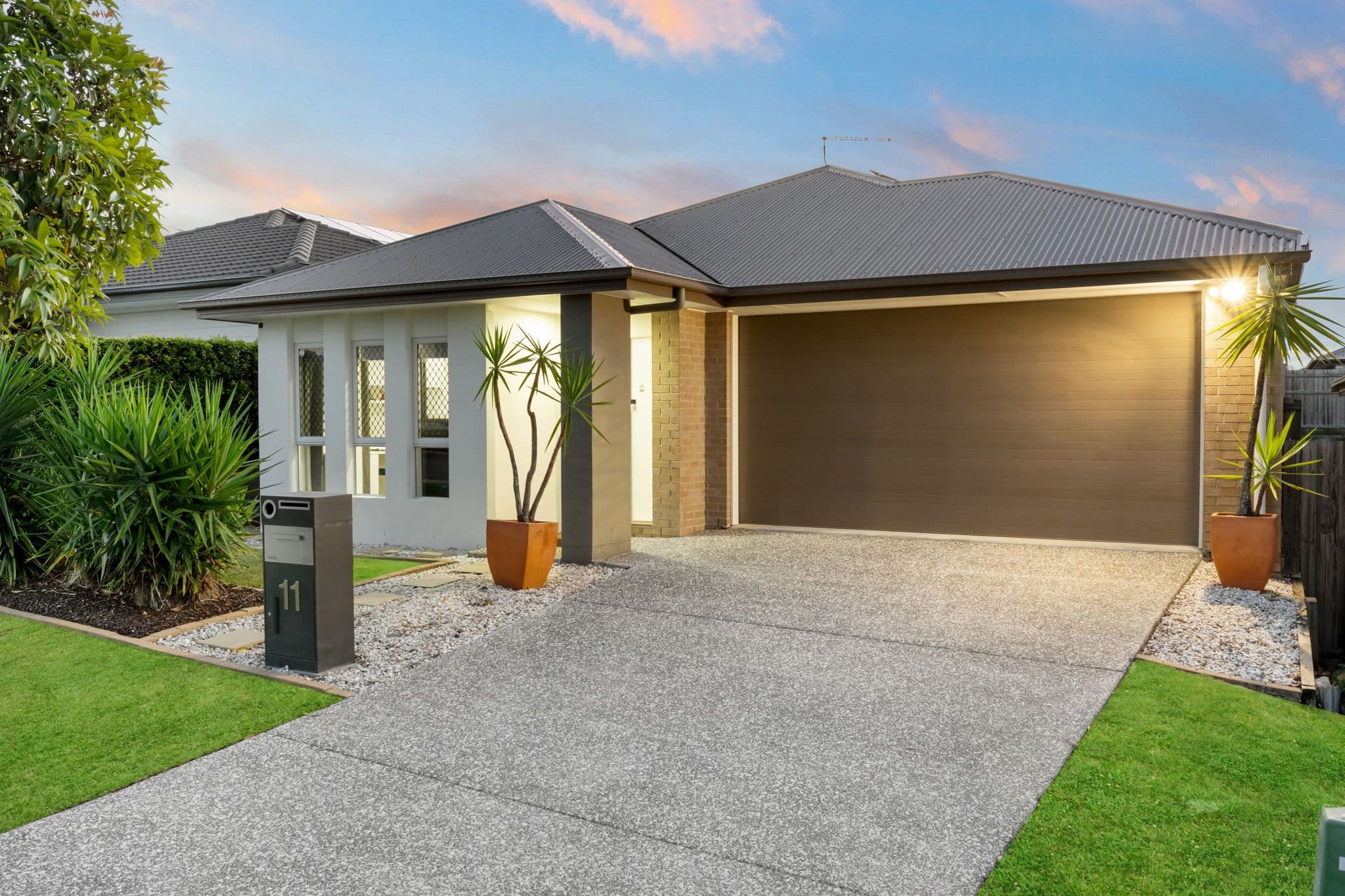 11 Mount Cooroora Street, Park Ridge QLD 4125, Park Ridge - Image 1