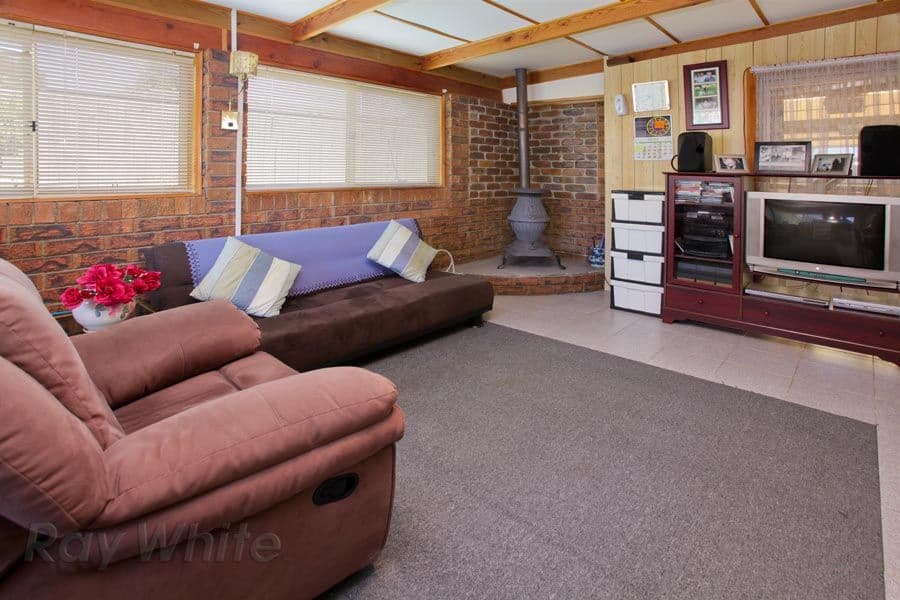 1 Lambrook Court, CAMIRA QLD 4300, Camira - Thumbnail 4