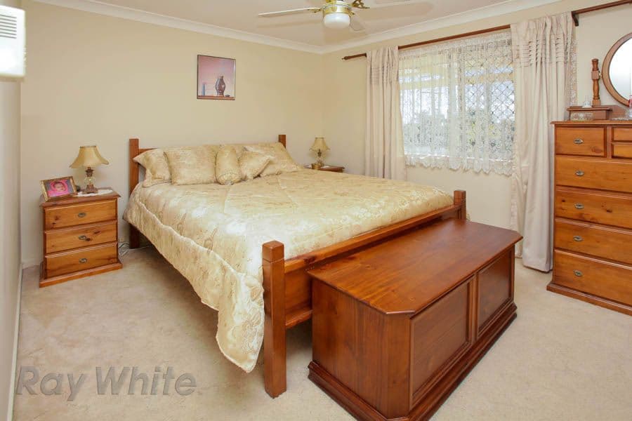 1 Lambrook Court, CAMIRA QLD 4300, Camira - Thumbnail 6