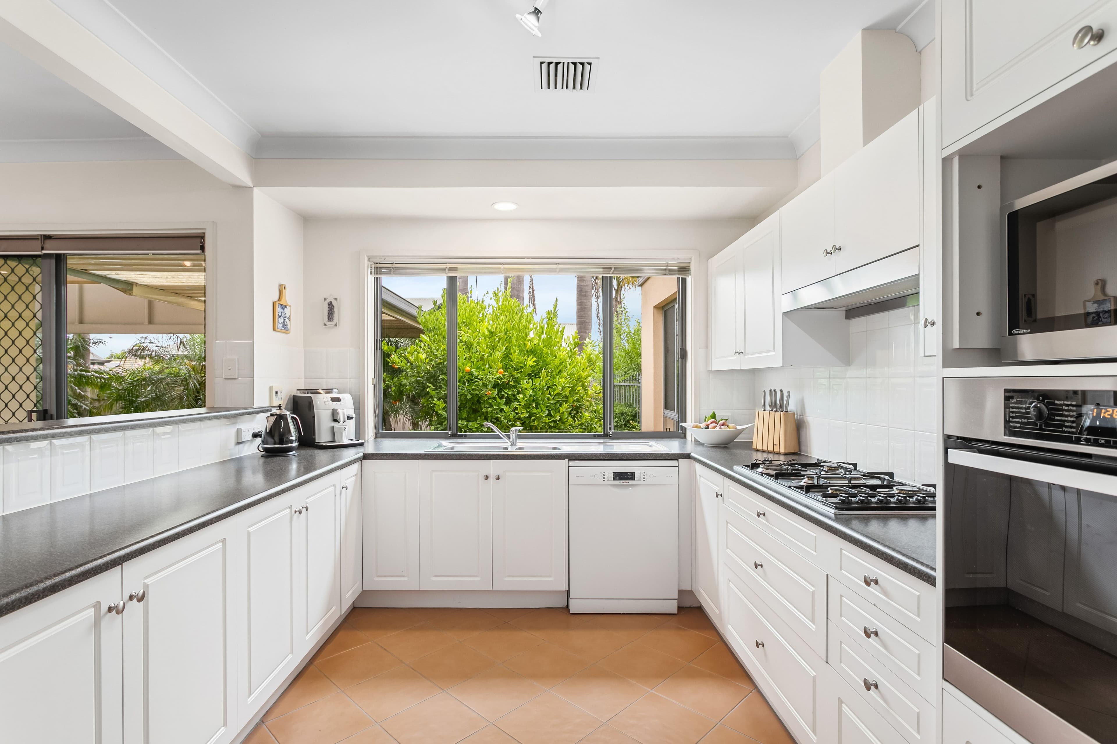 9 Amelio Walk, Flagstaff Hill SA 5159, Flagstaff Hill - Thumbnail 5