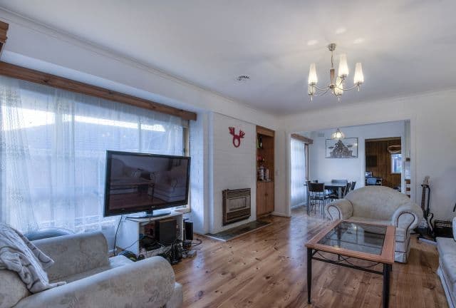 4 Bunker Avenue, Kingsbury VIC 3083, Kingsbury - Thumbnail 3