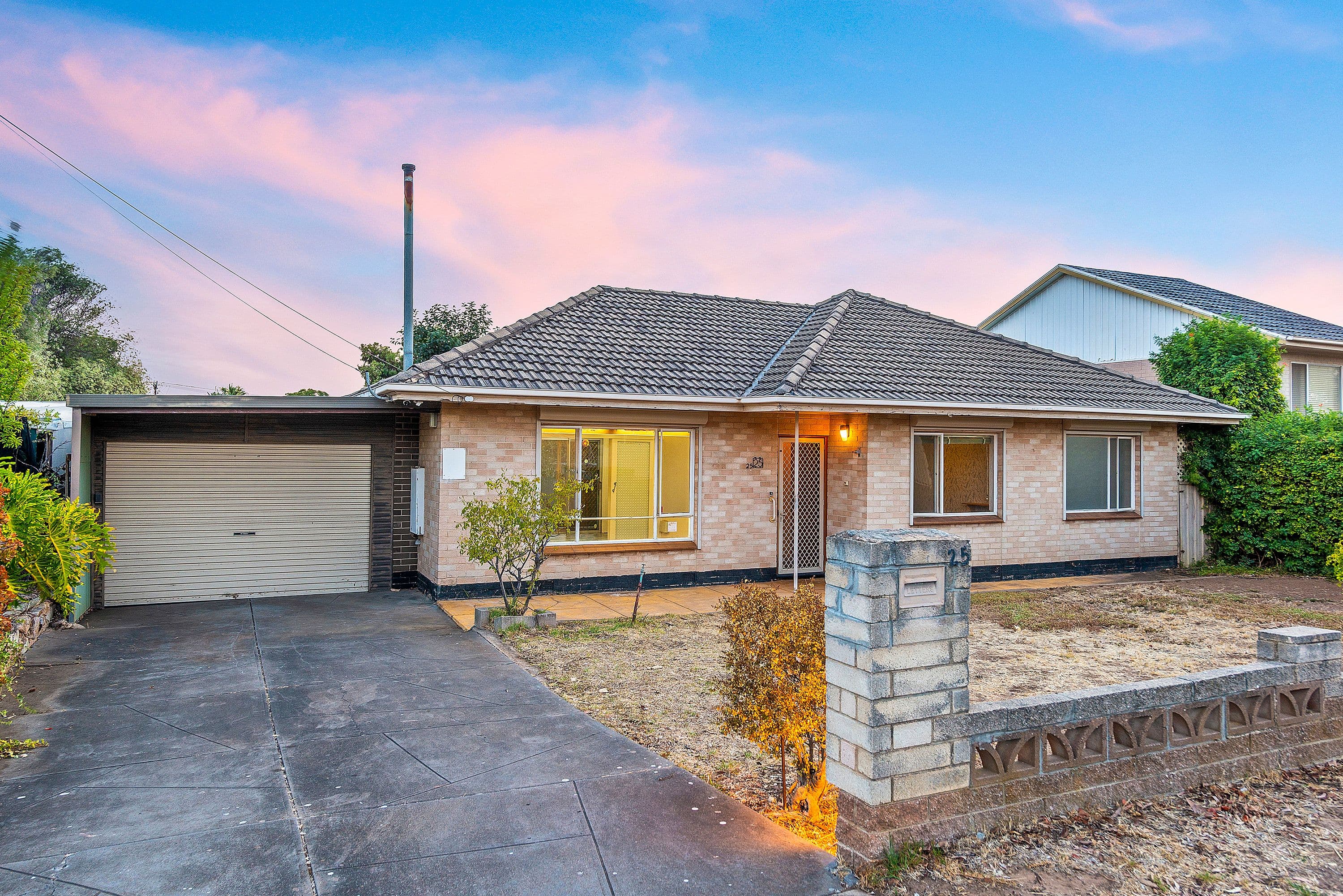 25 Lorraine Avenue, Para Vista SA 5093, Para Vista - Thumbnail 2