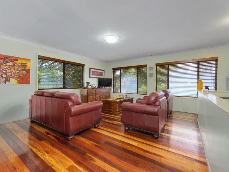 882 Oxley Road, Oxley QLD 4075, Oxley - Thumbnail 3