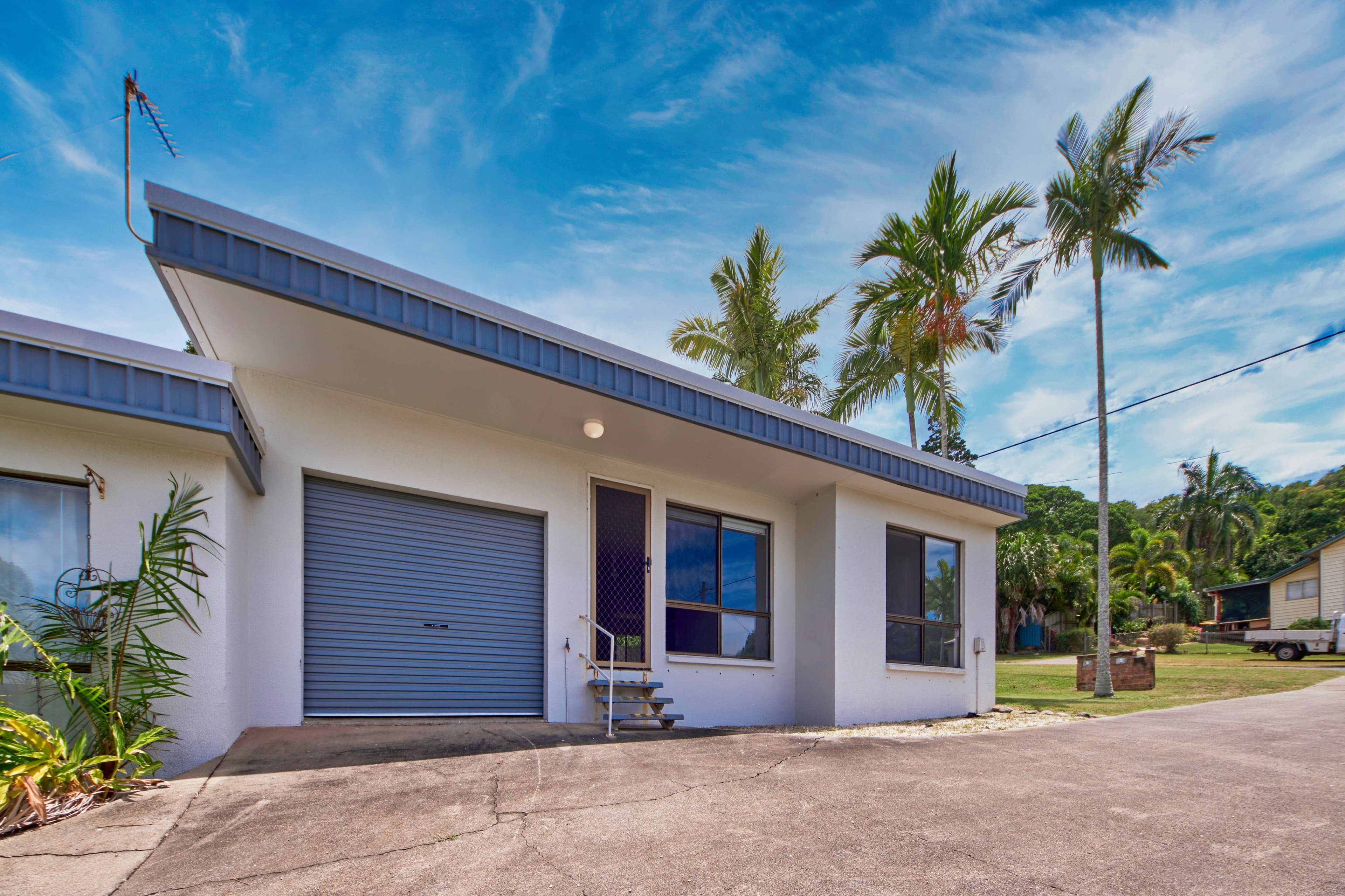 12 Lamberton Street, Yeppoon QLD 4703, Yeppoon - Thumbnail 2