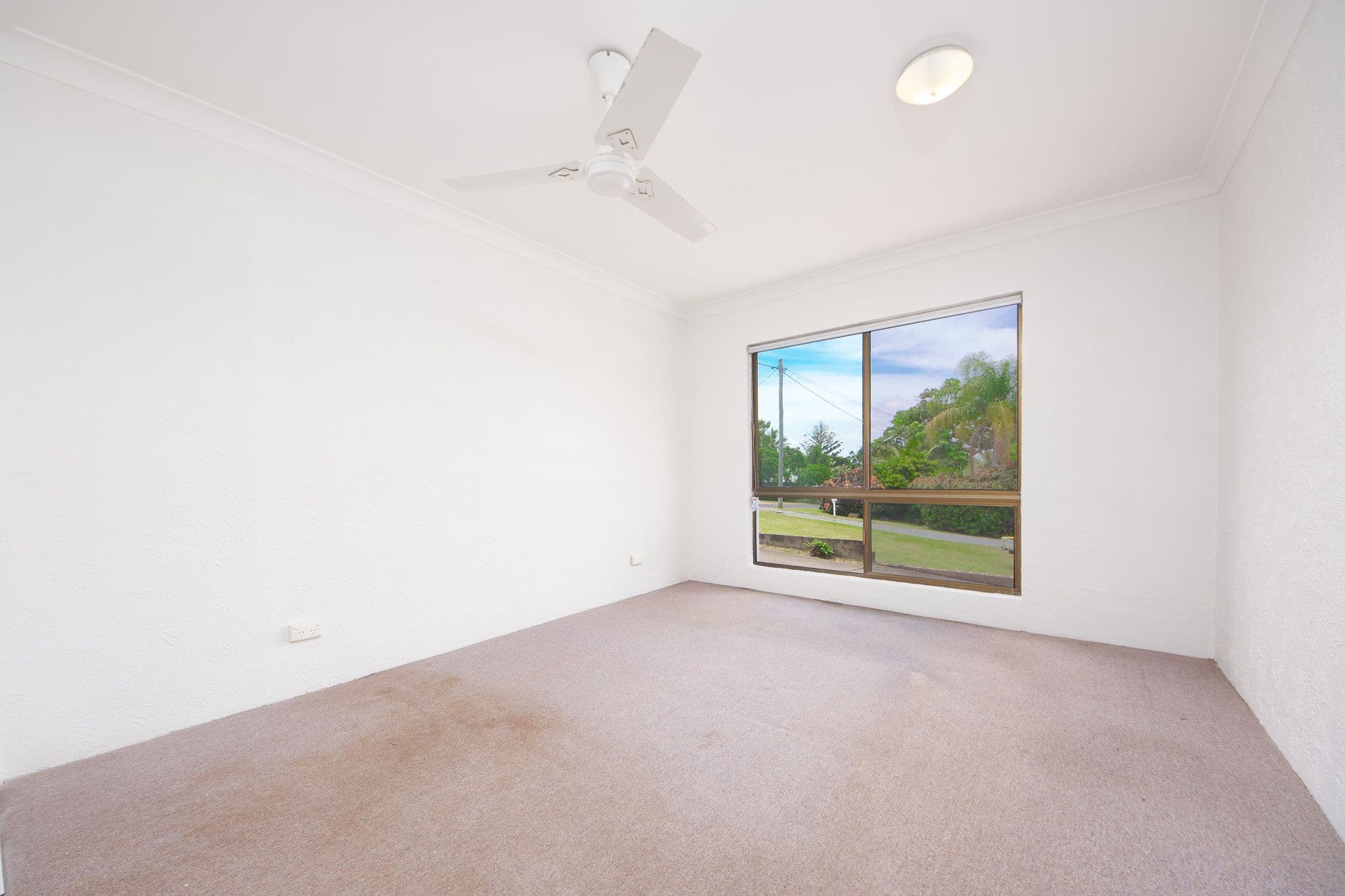 12 Lamberton Street, Yeppoon QLD 4703, Yeppoon - Thumbnail 6