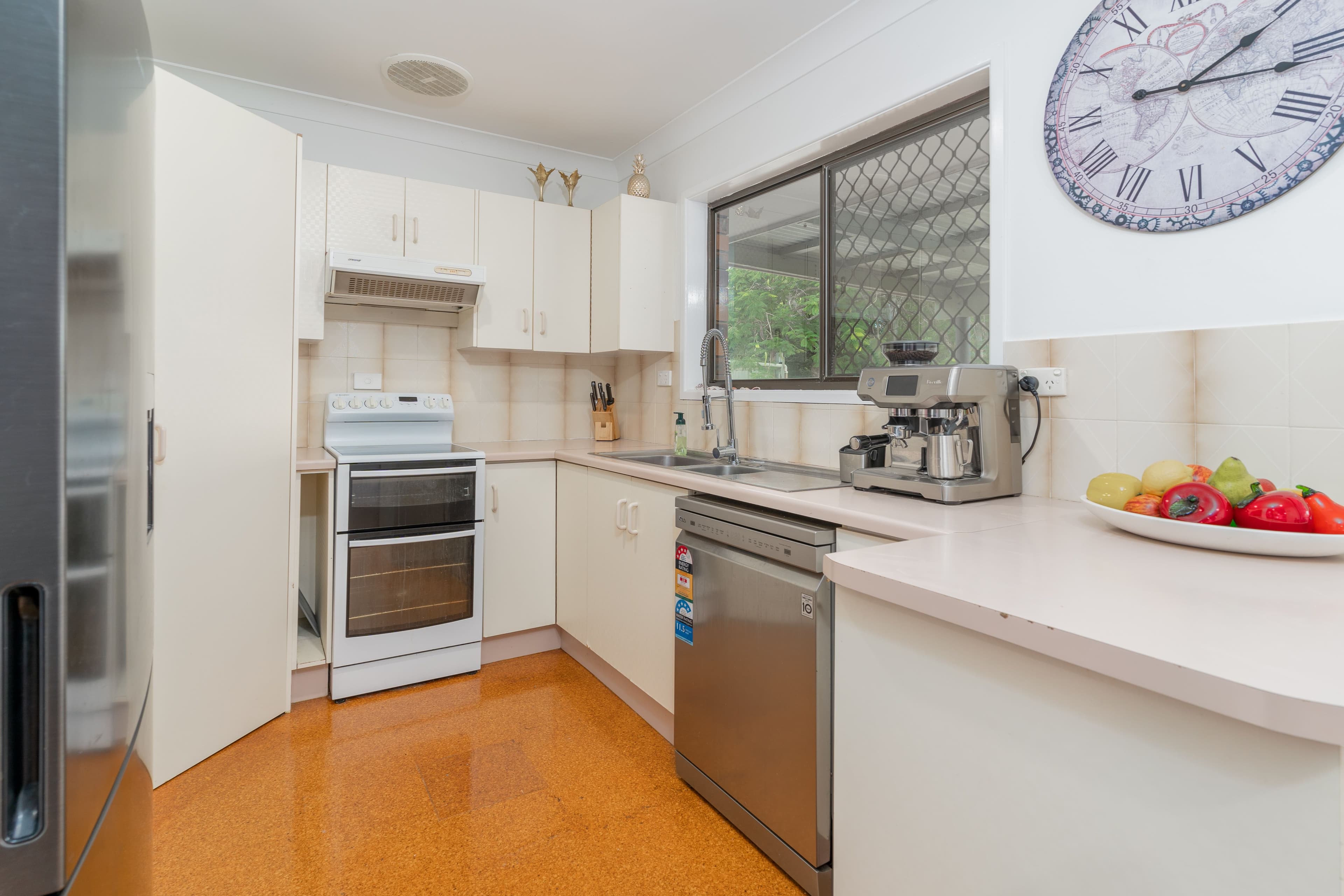 15 Orlando Crescent, Springwood QLD 4127, Springwood - Thumbnail 3