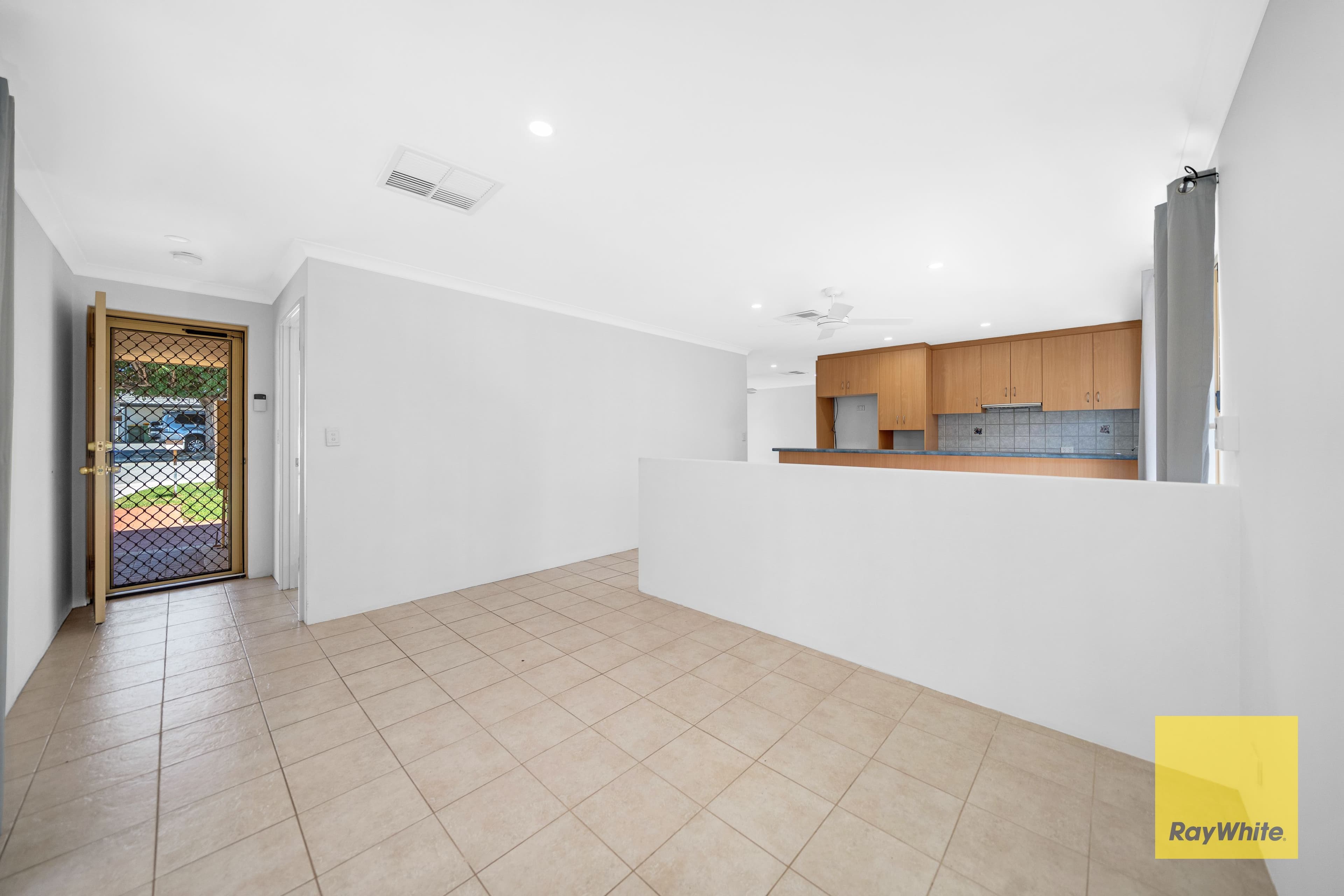 5 Churt Place, Morley WA 6062, Morley - Thumbnail 3