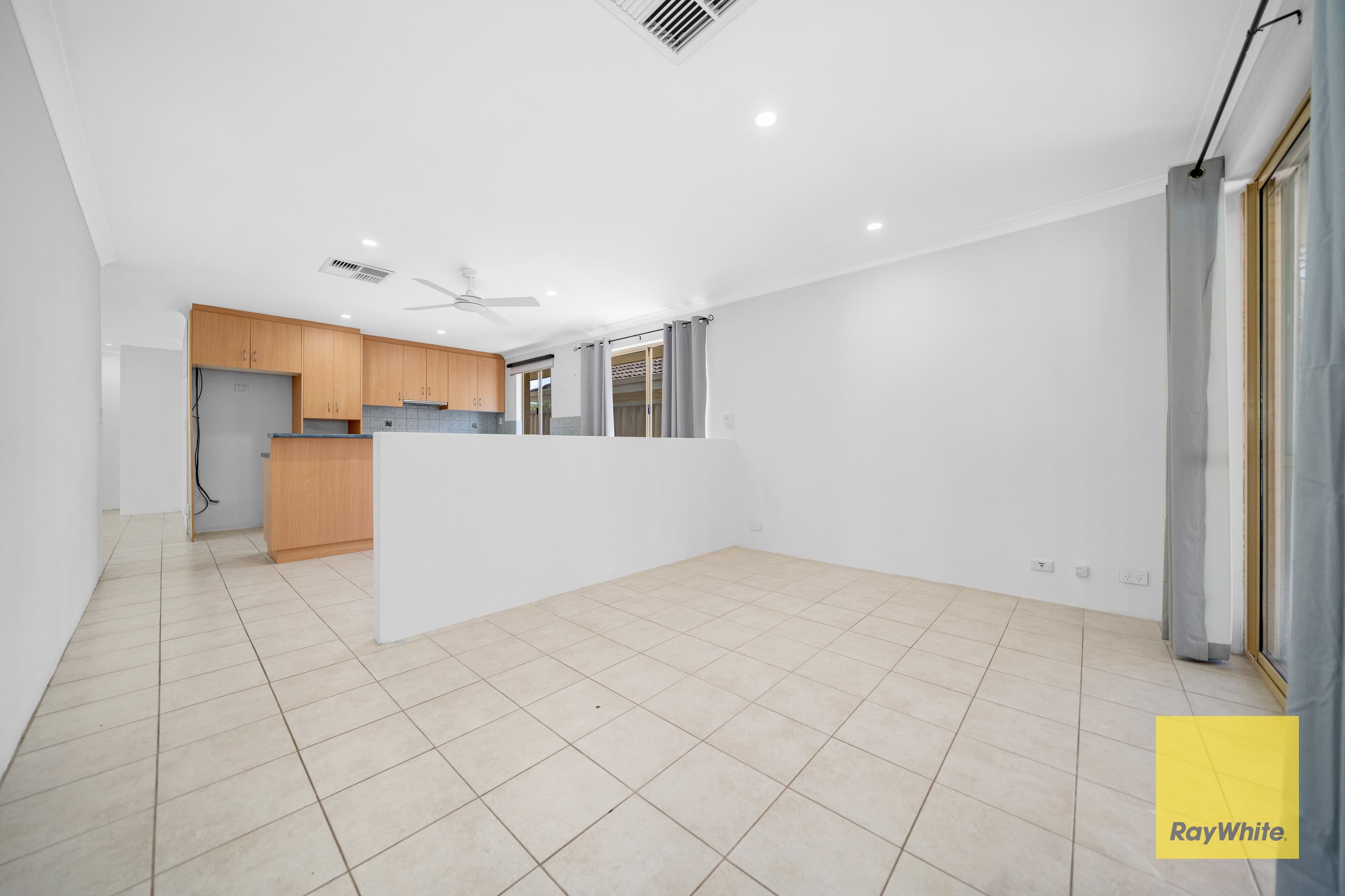 5 Churt Place, Morley WA 6062, Morley - Thumbnail 5