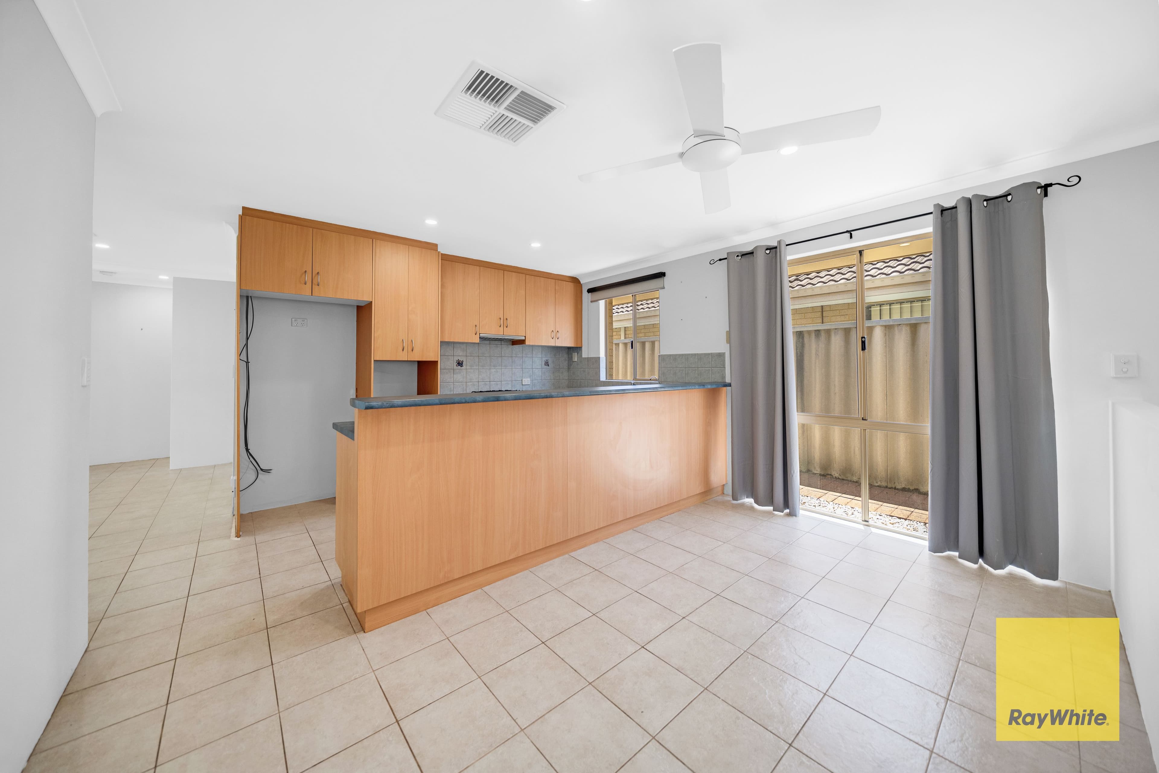 5 Churt Place, Morley WA 6062, Morley - Thumbnail 6