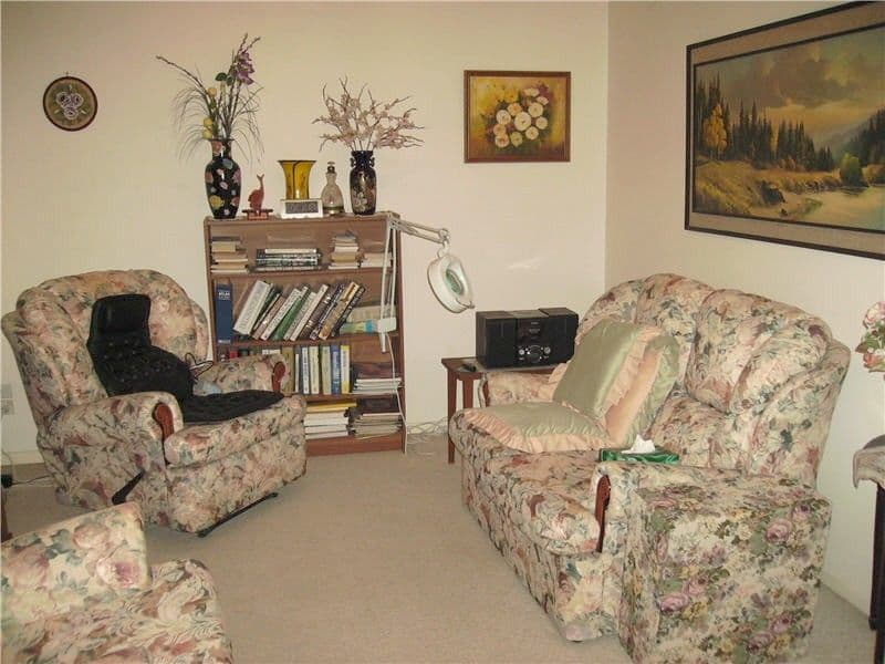 10 Rockman Street, RACEVIEW QLD 4305, Raceview - Thumbnail 2