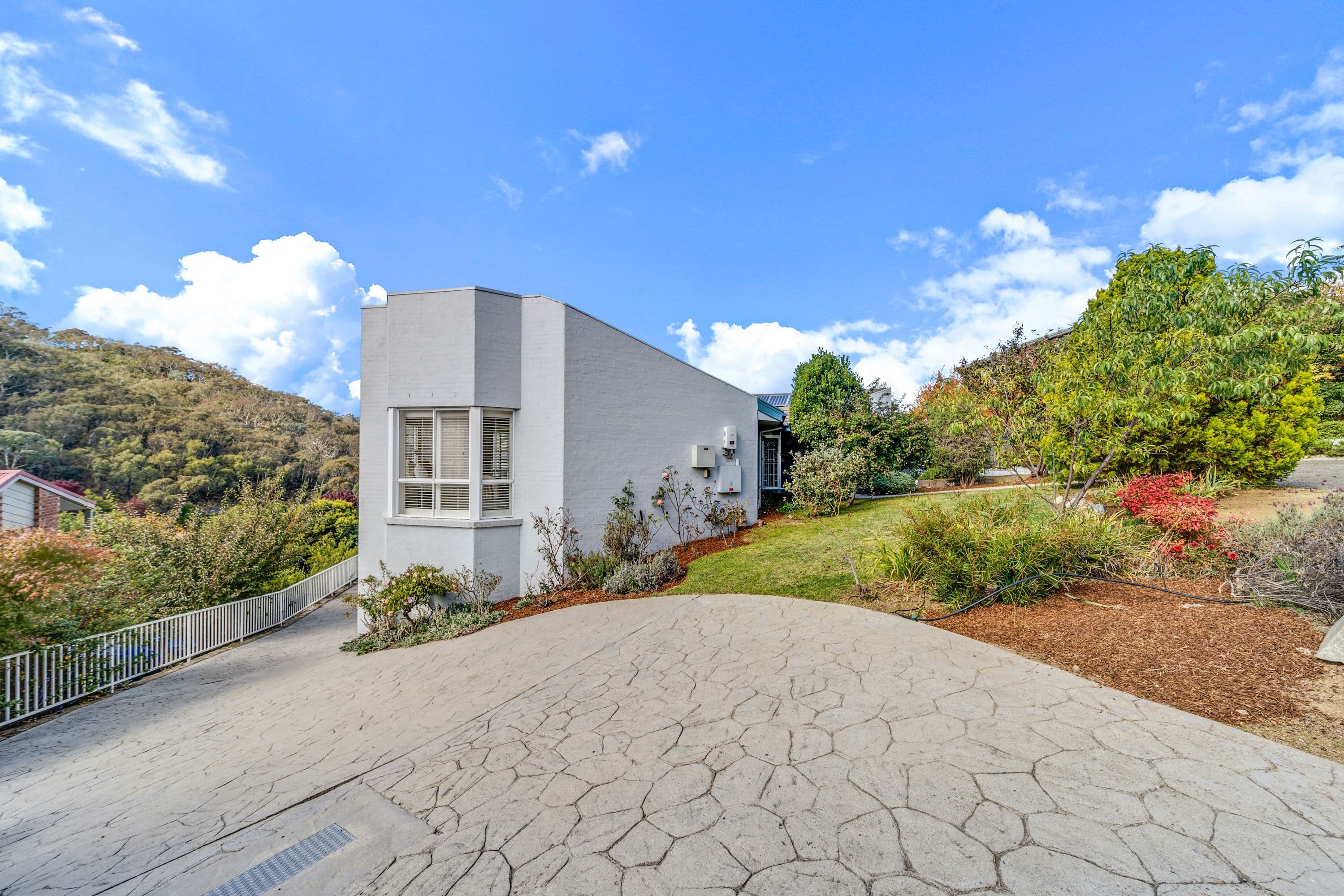 37 Richter Close, Fadden ACT 2904, Fadden - Thumbnail 2