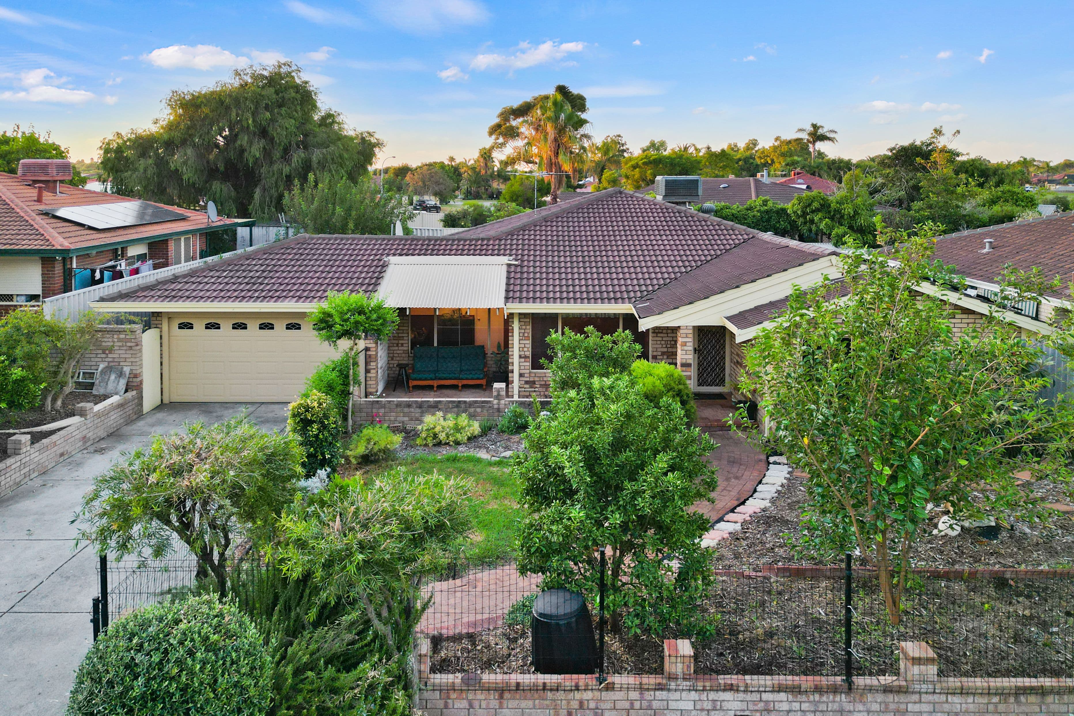 19 Elanora Drive, Cooloongup WA 6168, Cooloongup - Thumbnail 2