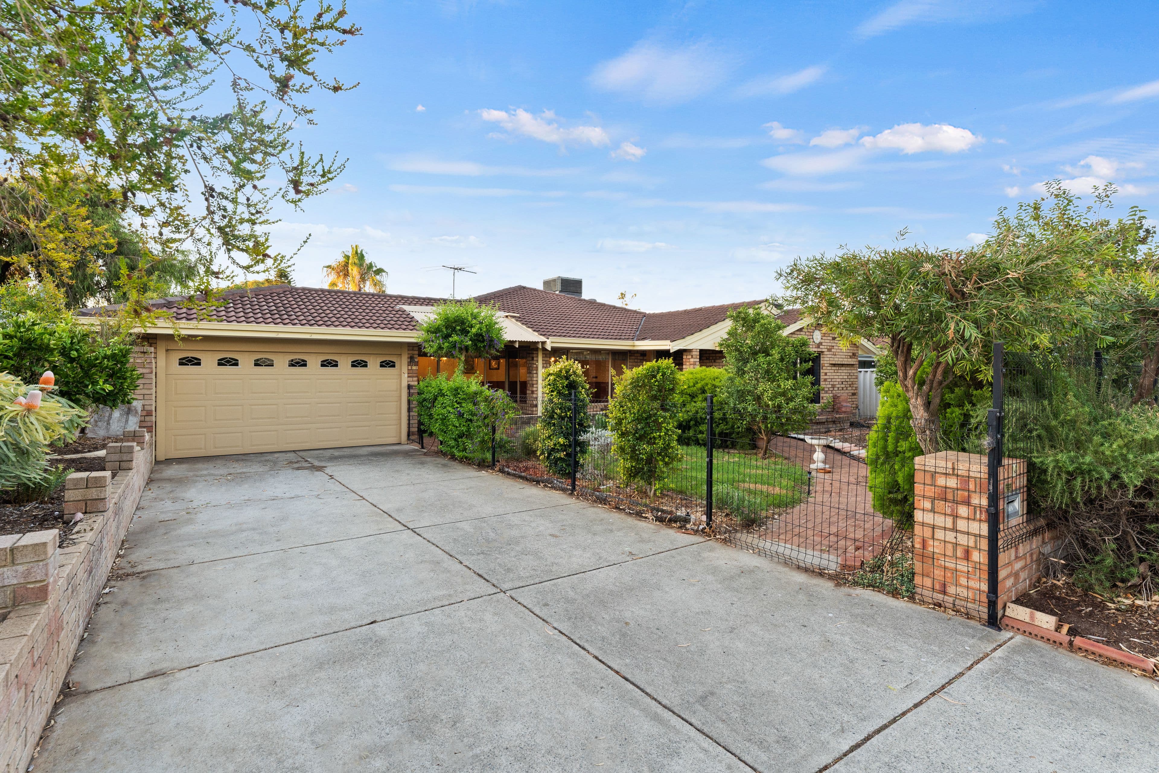 19 Elanora Drive, Cooloongup WA 6168, Cooloongup - Thumbnail 3