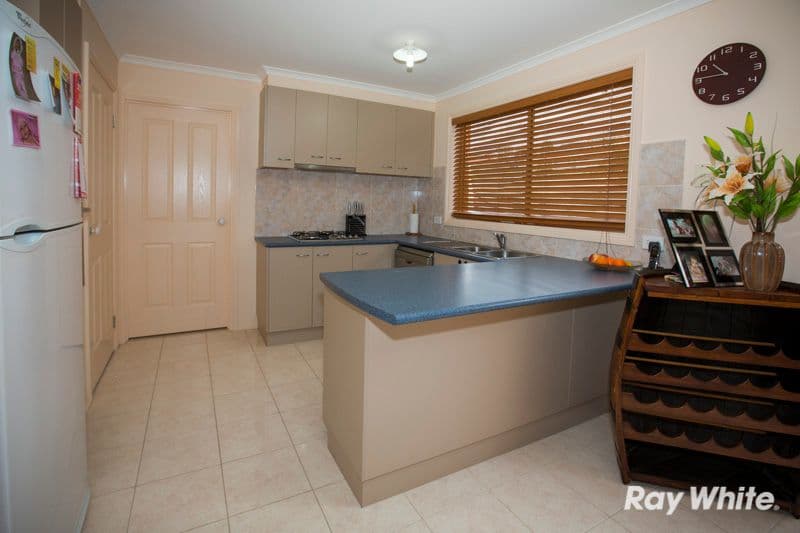 45 Meaby Drive, PAKENHAM VIC 3810, Pakenham - Thumbnail 6