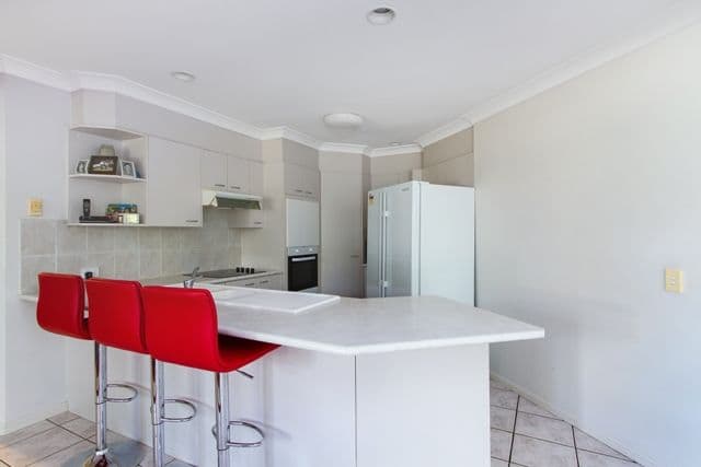 30 Moola Place, Eltham, Eltham - Thumbnail 3