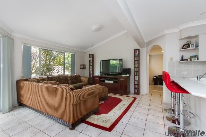 30 Moola Place, Eltham, Eltham - Thumbnail 5