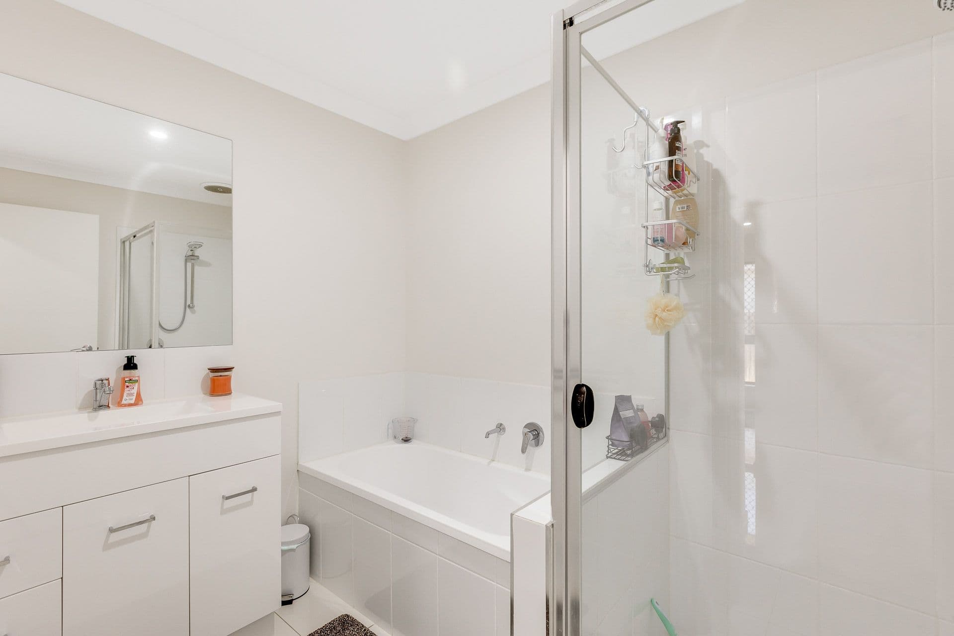 47 Myrtleford Crescent, Cambooya QLD 4358, Cambooya - Thumbnail 8
