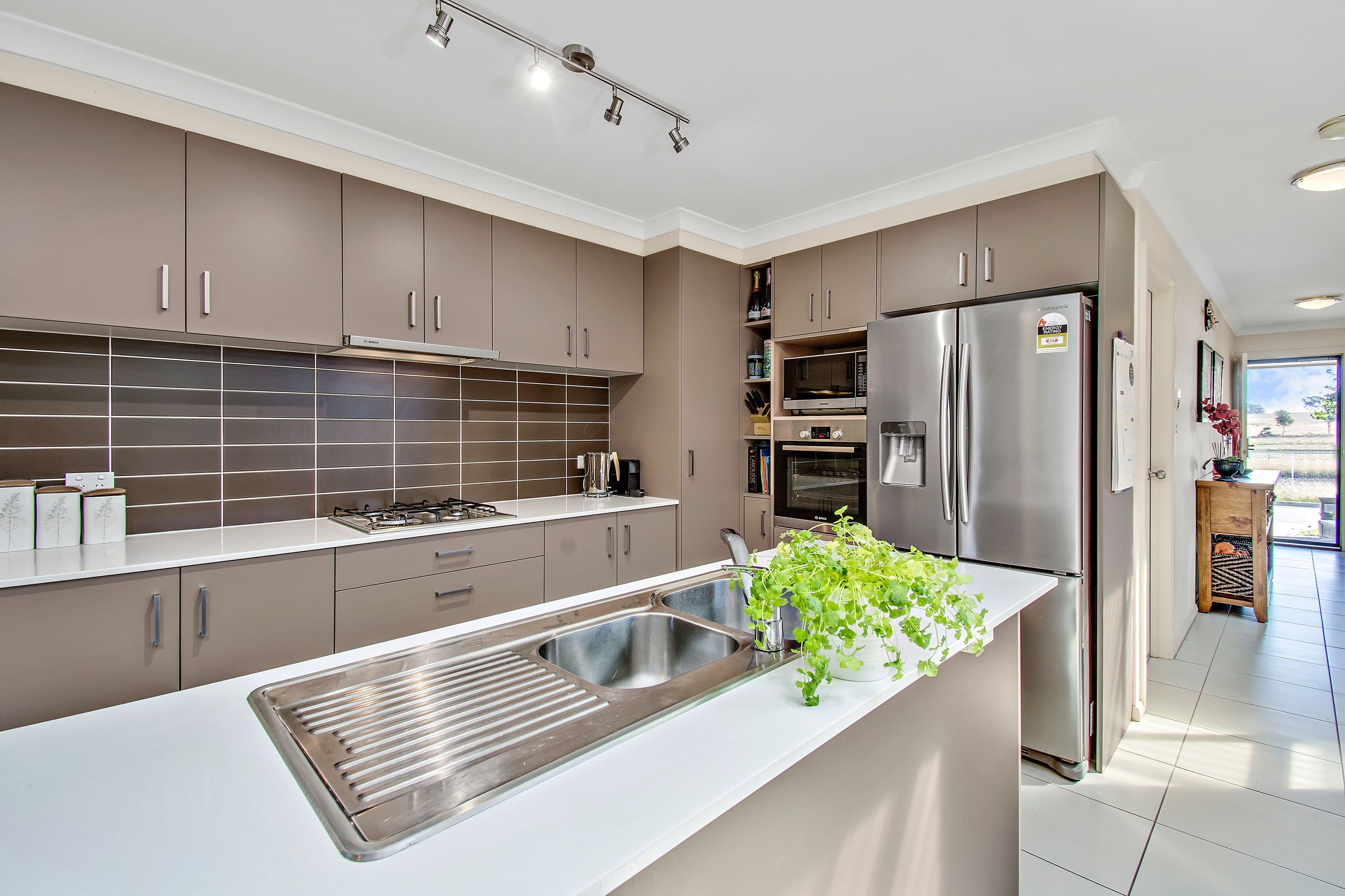 46 View Street, Clayton, Clayton - Thumbnail 3